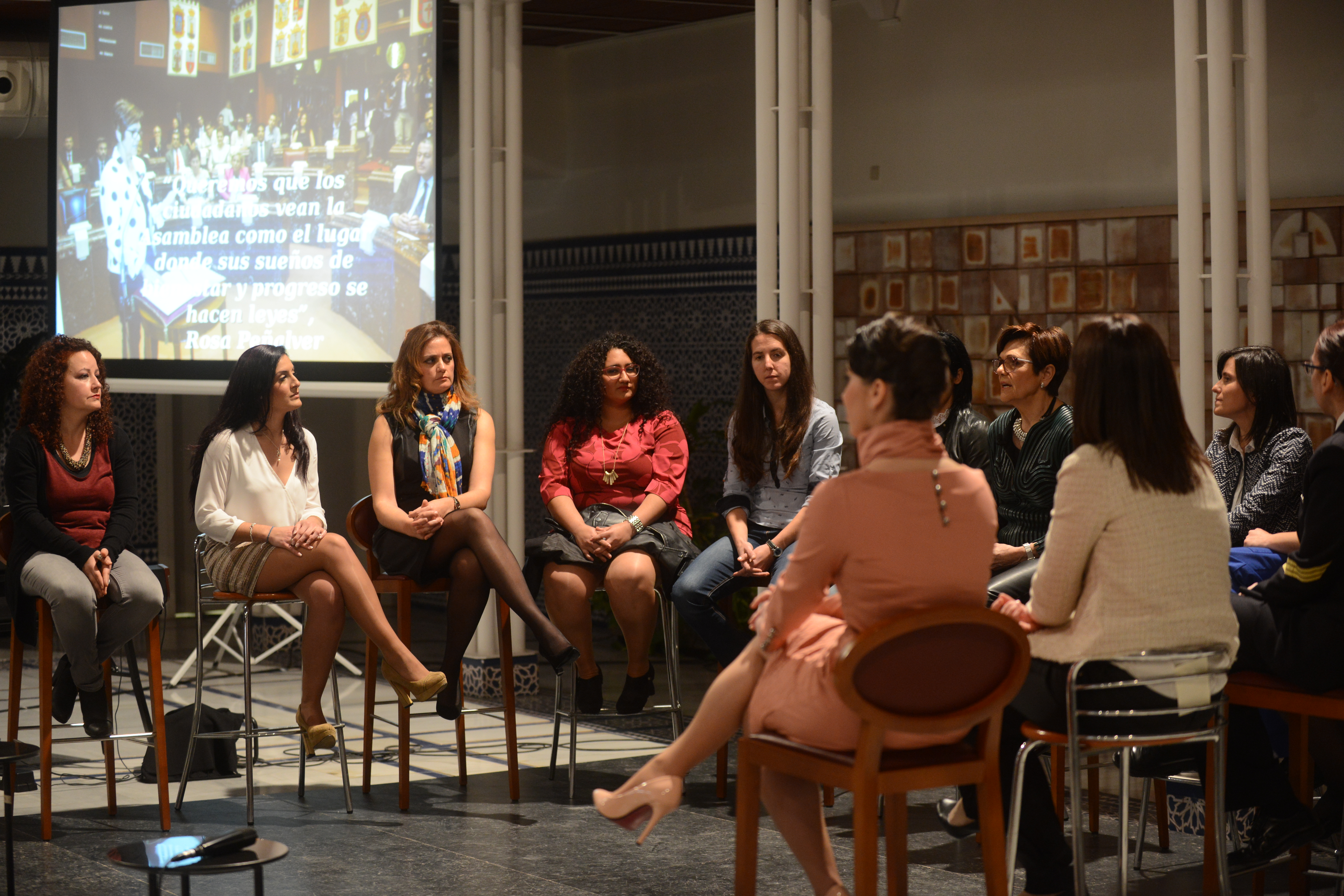 La Asamblea Regional celebra el Día Internacional de la Mujer en el Patio de los Ayuntamientos