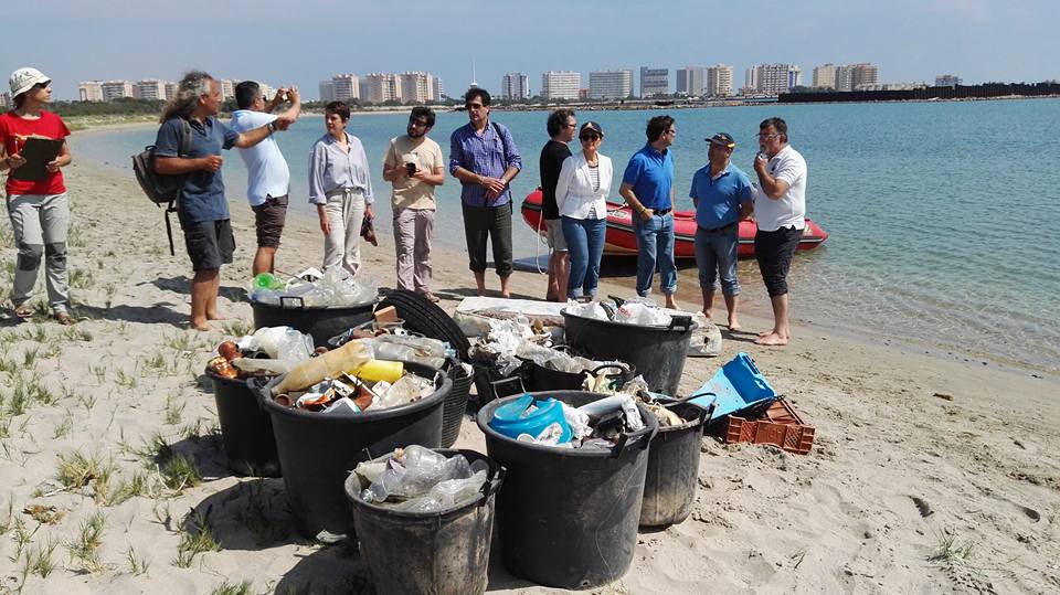 Diputados regionales visitan el Mar Menor para conocer con Anse y WWF la problemática de la zona