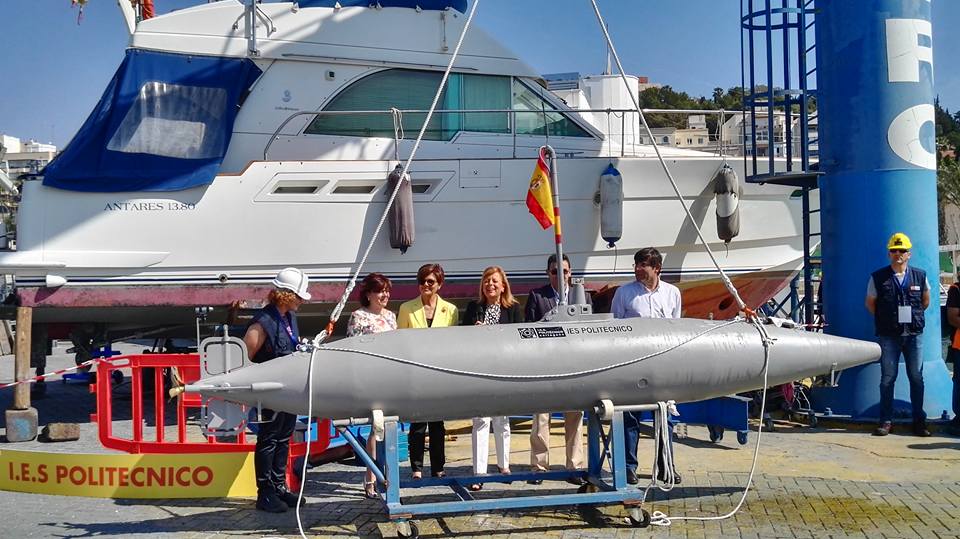 El submarino Peral vuelve a sumergirse