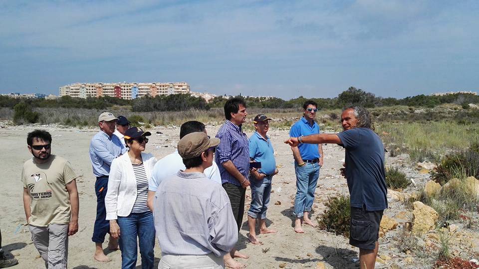 Diputados regionales visitan el Mar Menor para conocer con Anse y WWF la problemática de la zona