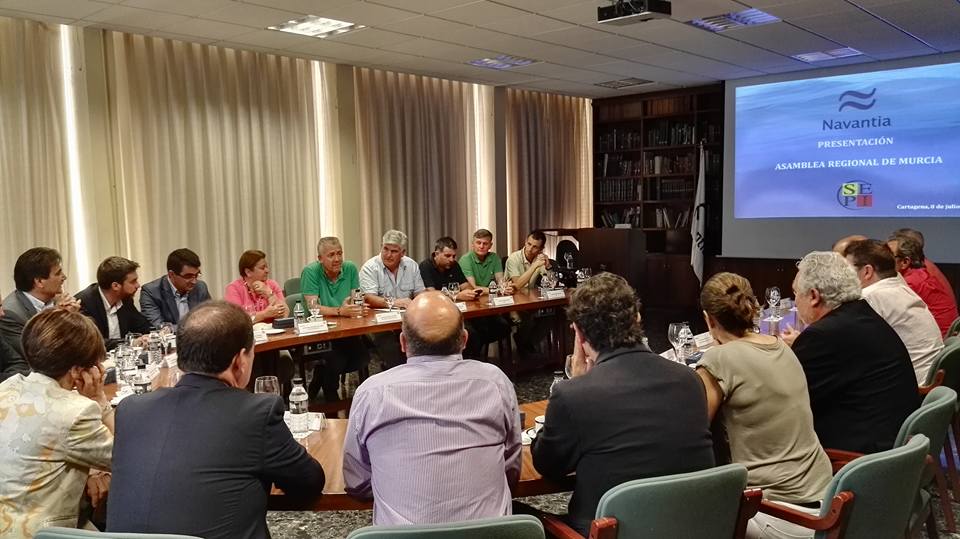Diputados regionales visitan Navantia