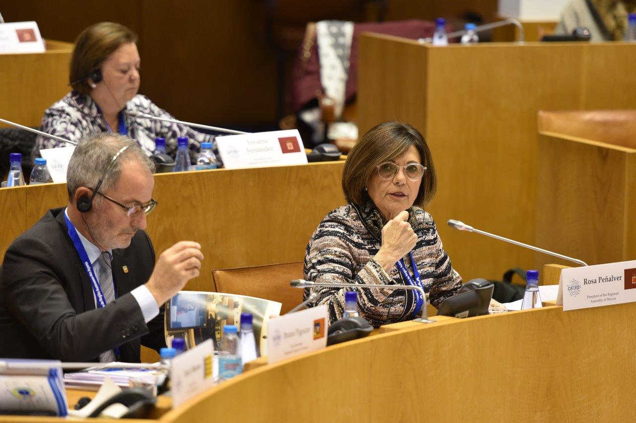 La presidenta de la Asamblea Regional, Rosa Peñalver, interviene en la Conferencia de las Azores