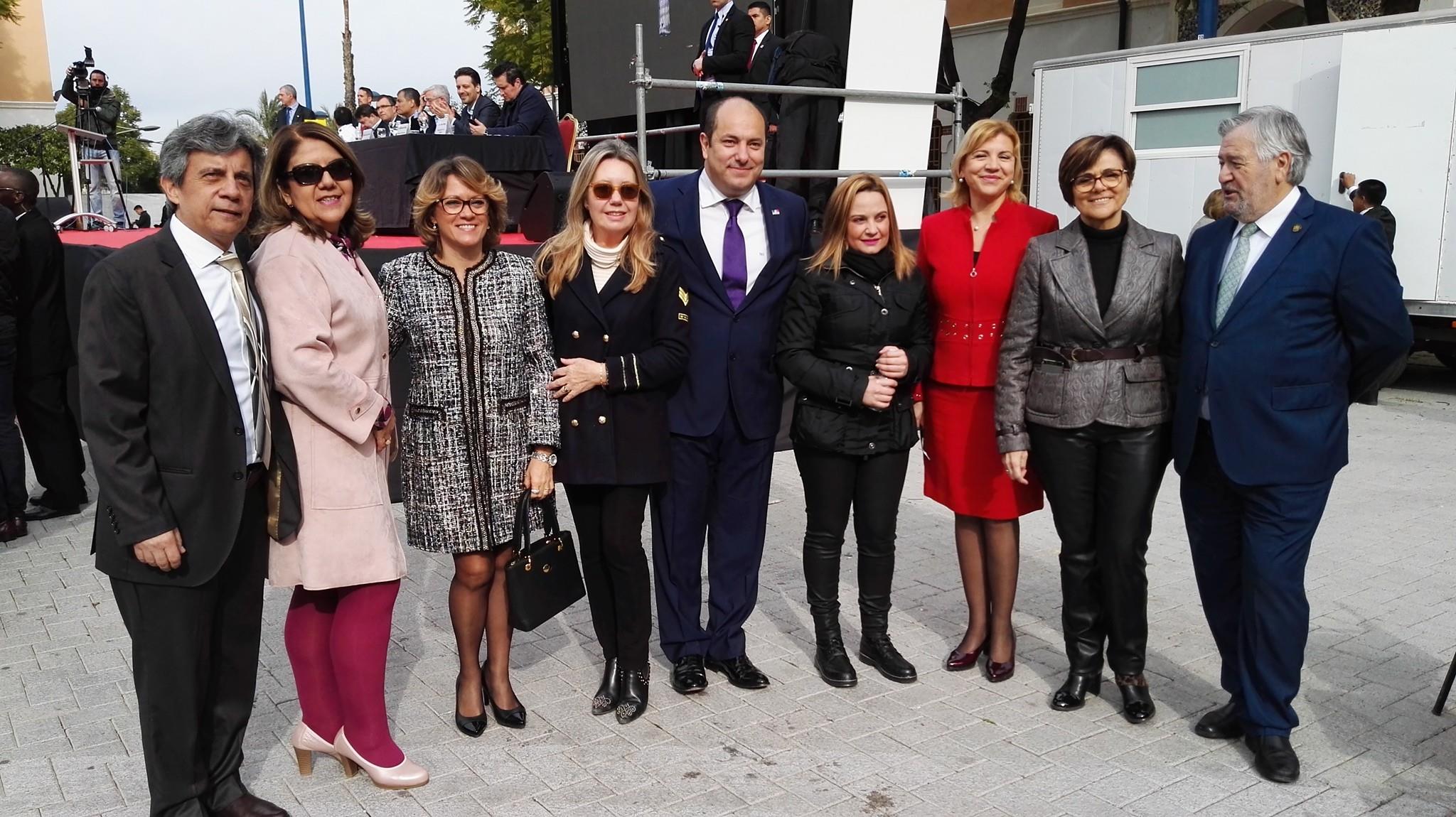 La presidenta de la Asamblea Regional de Murcia ha asistido a la Feria Gastronómica Ecuatoriana en el Cuartel de Artillería