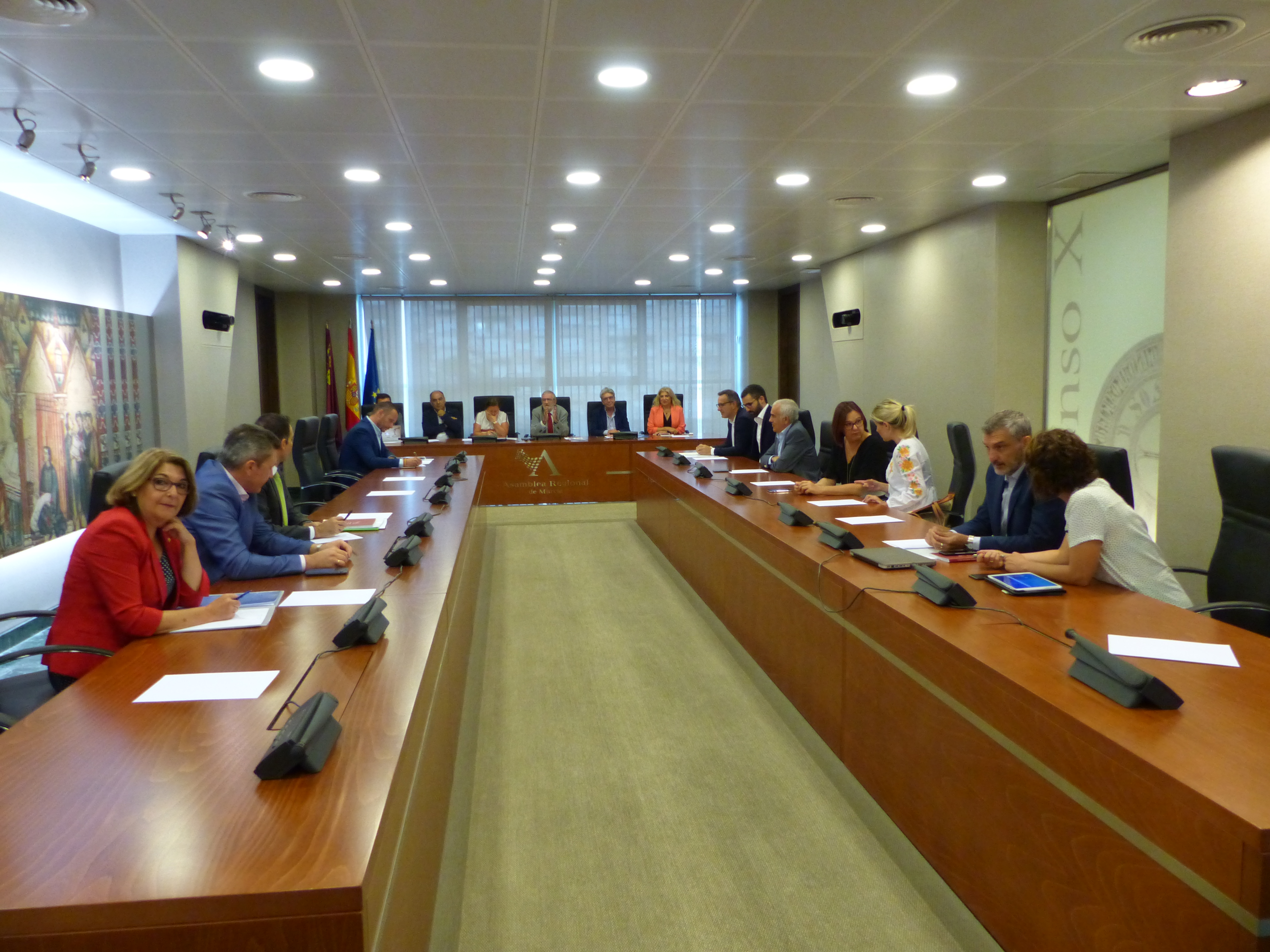 Los asistentes a la Junta de Portavoces de hoy, momentos antes de comenzar la reunión