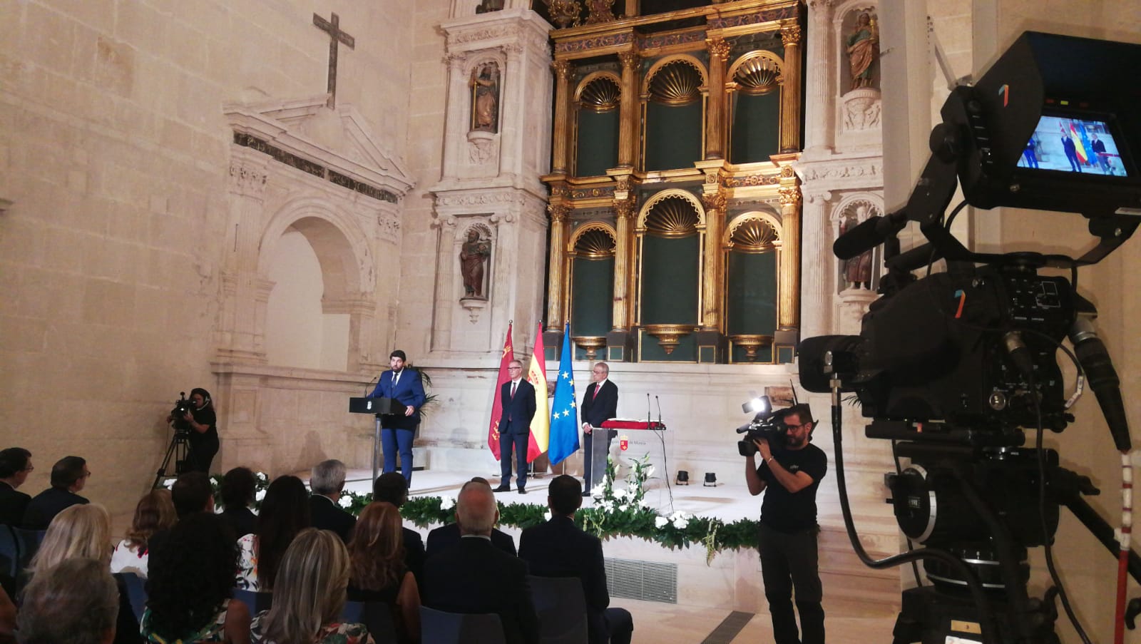 Imagen de la toma de posesión de López Miras, celebrada en la iglesia de San Esteban