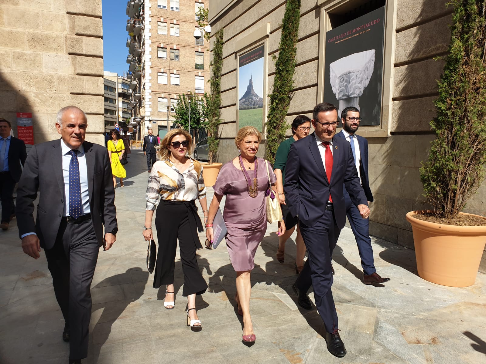 Los diputados socialistas Alfonso Martínez Baños, Carmina Fernández, Diego Conesa, Magdalena Sánchez Blesa y Francisco Lucas, llegan a San Esteban