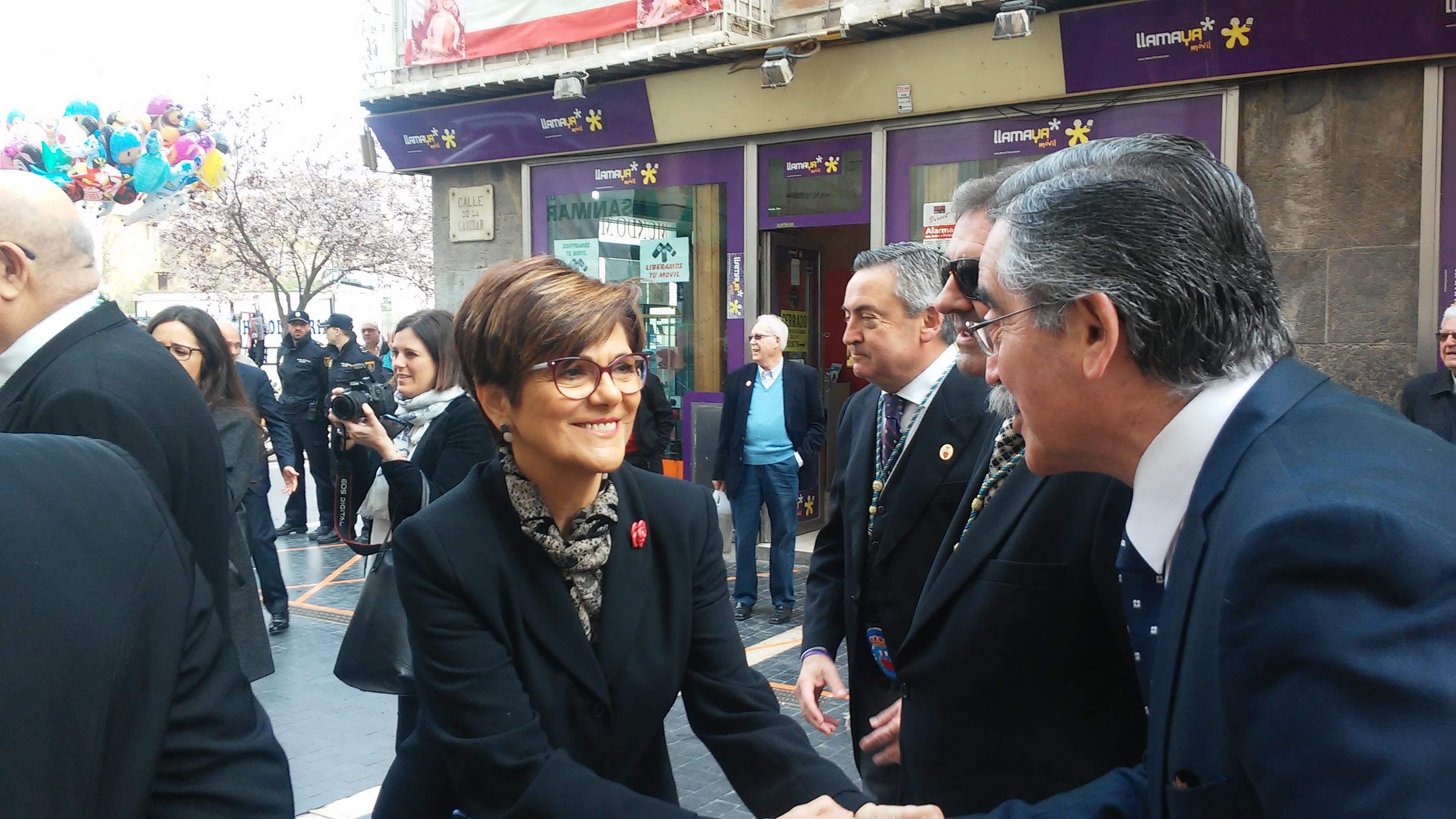 Cartagena celebra hoy a su Patrona, la Virgen de la Caridad. Un día grande lleno de sentimiento y tradición, al que se ha sumado la presidenta de la Asamblea Regional, Rosa Peñalver, asistiendo a la ofrenda de la Onza de Oro y el pregón, pronunciado por J
