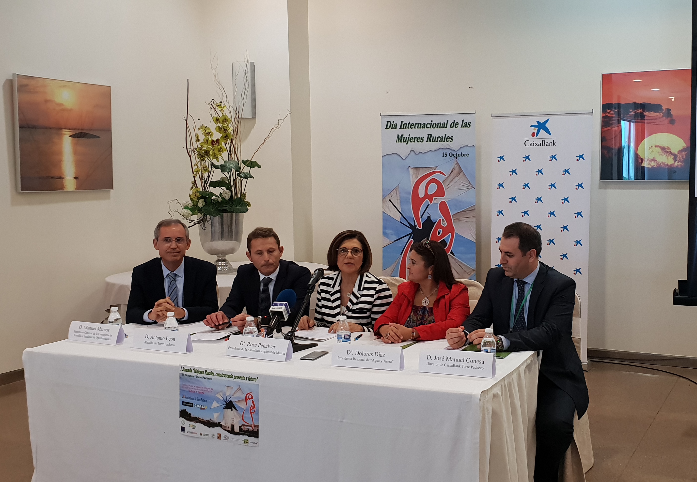 La presidenta de la Asamblea Regional, Rosa Peñalver, ha inaugurado la primera jornada “Mujeres rurales, construyendo presente y futuro”
