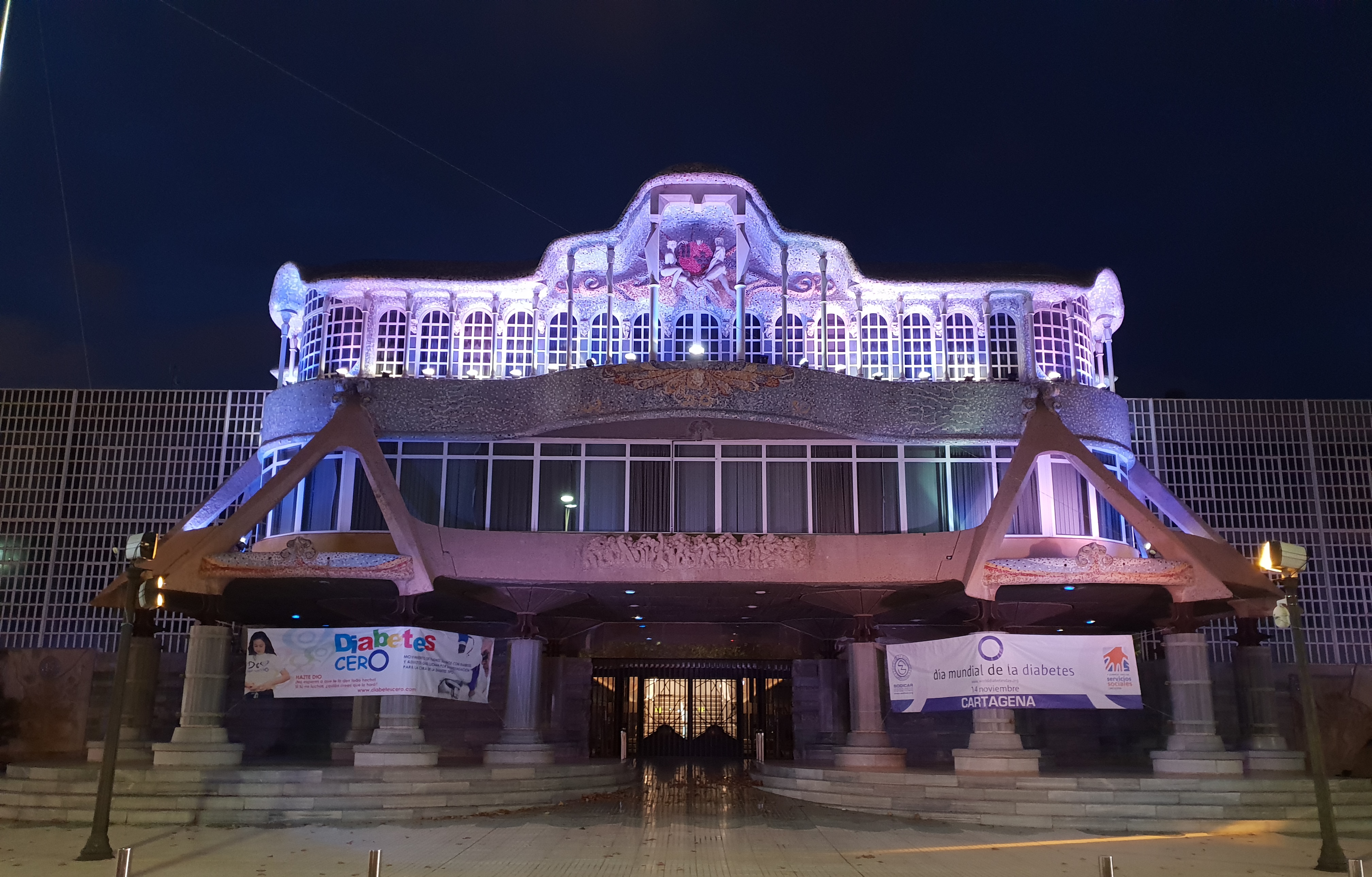 La Asamblea se viste de azul para visibilizar la diabetes
