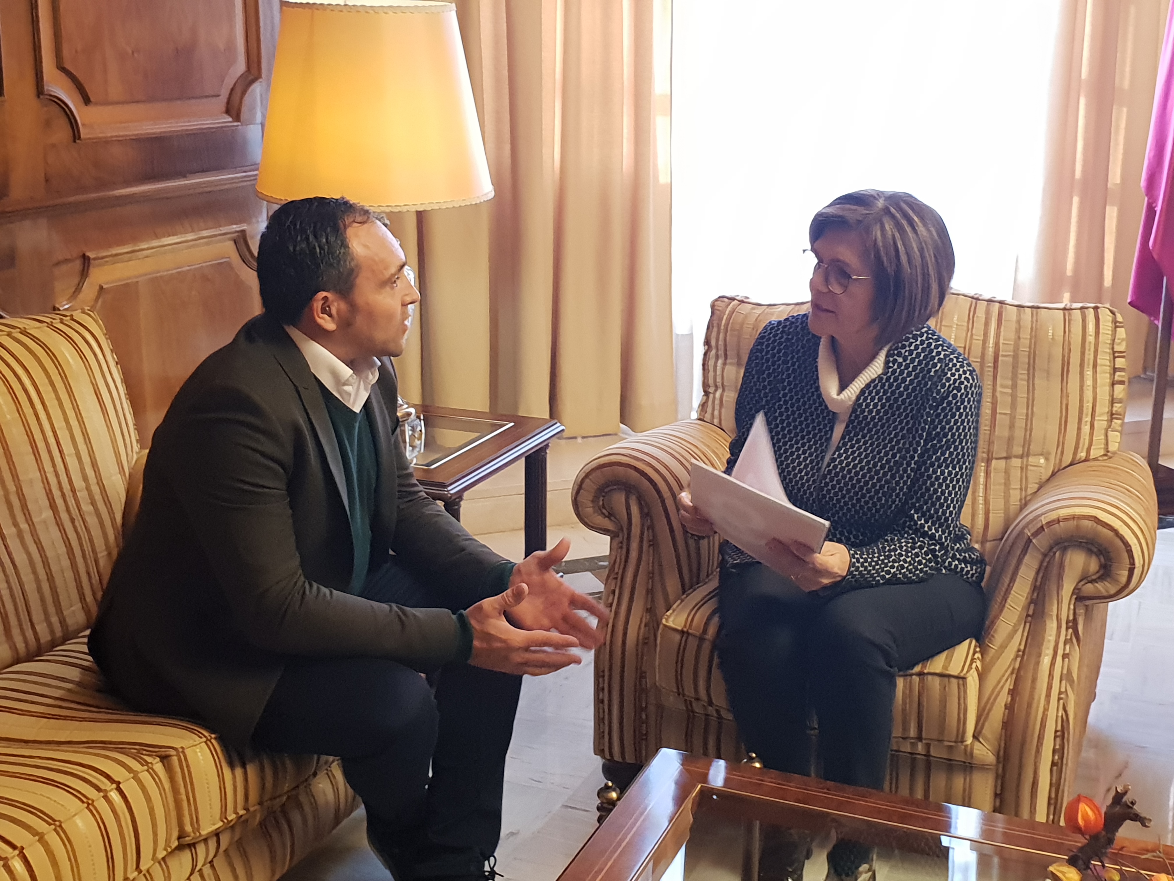 La presidenta recibe a la Fundación Marcelino Oliver