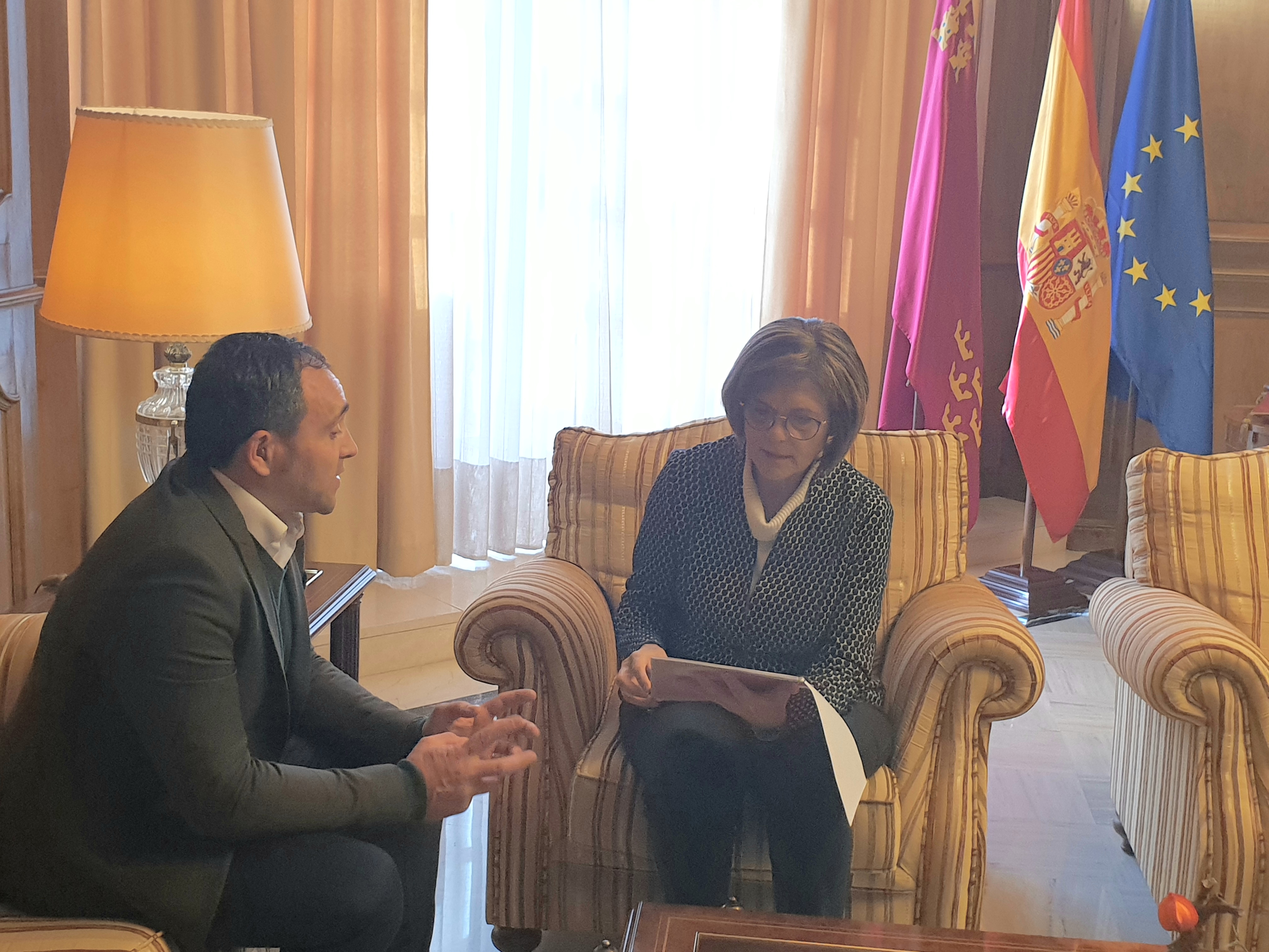 La presidenta recibe a la Fundación Marcelino Oliver