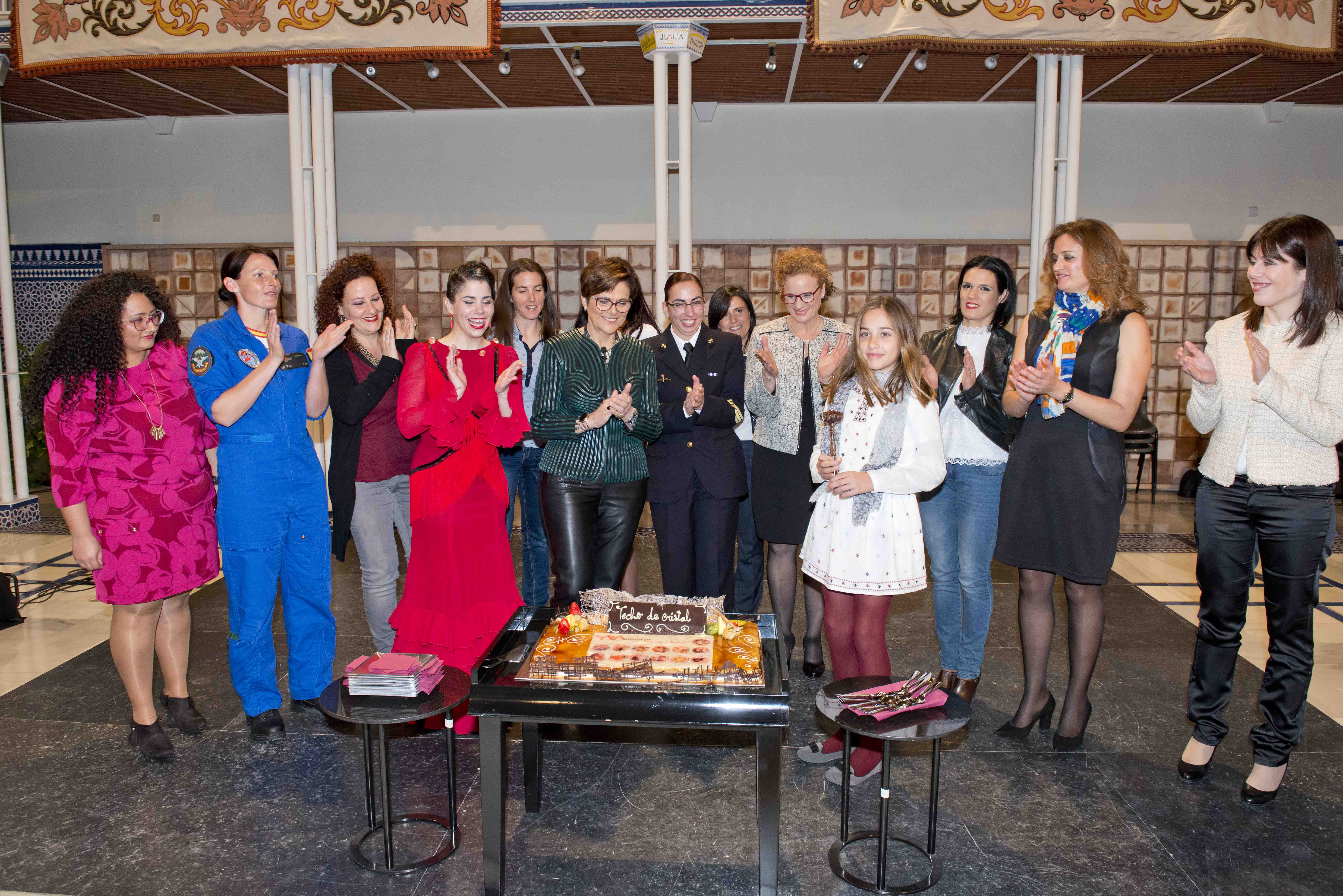 La Asamblea Regional celebra el Día Internacional de la Mujer en el Patio de los Ayuntamientos