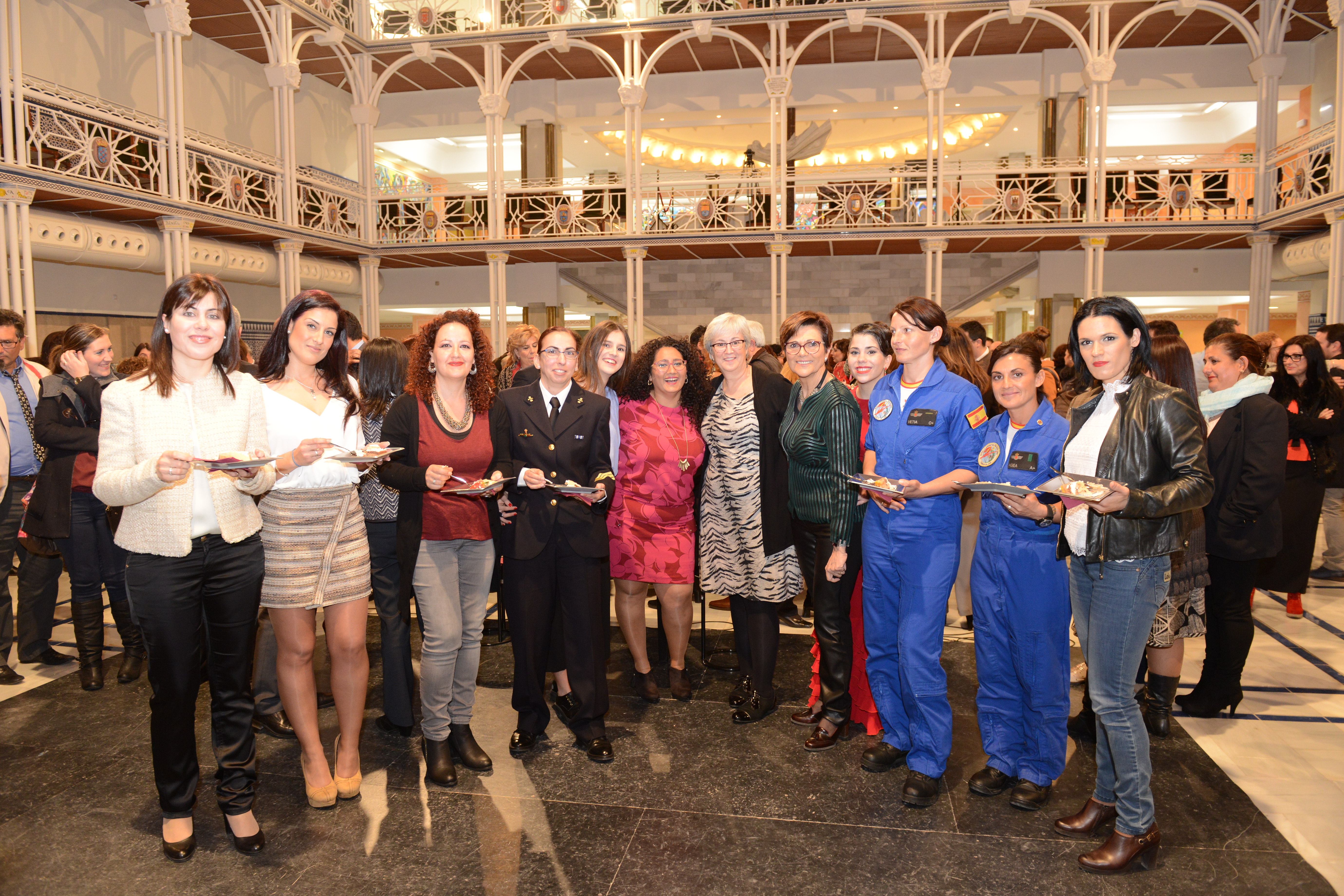 La Asamblea Regional celebra el Día Internacional de la Mujer en el Patio de los Ayuntamientos