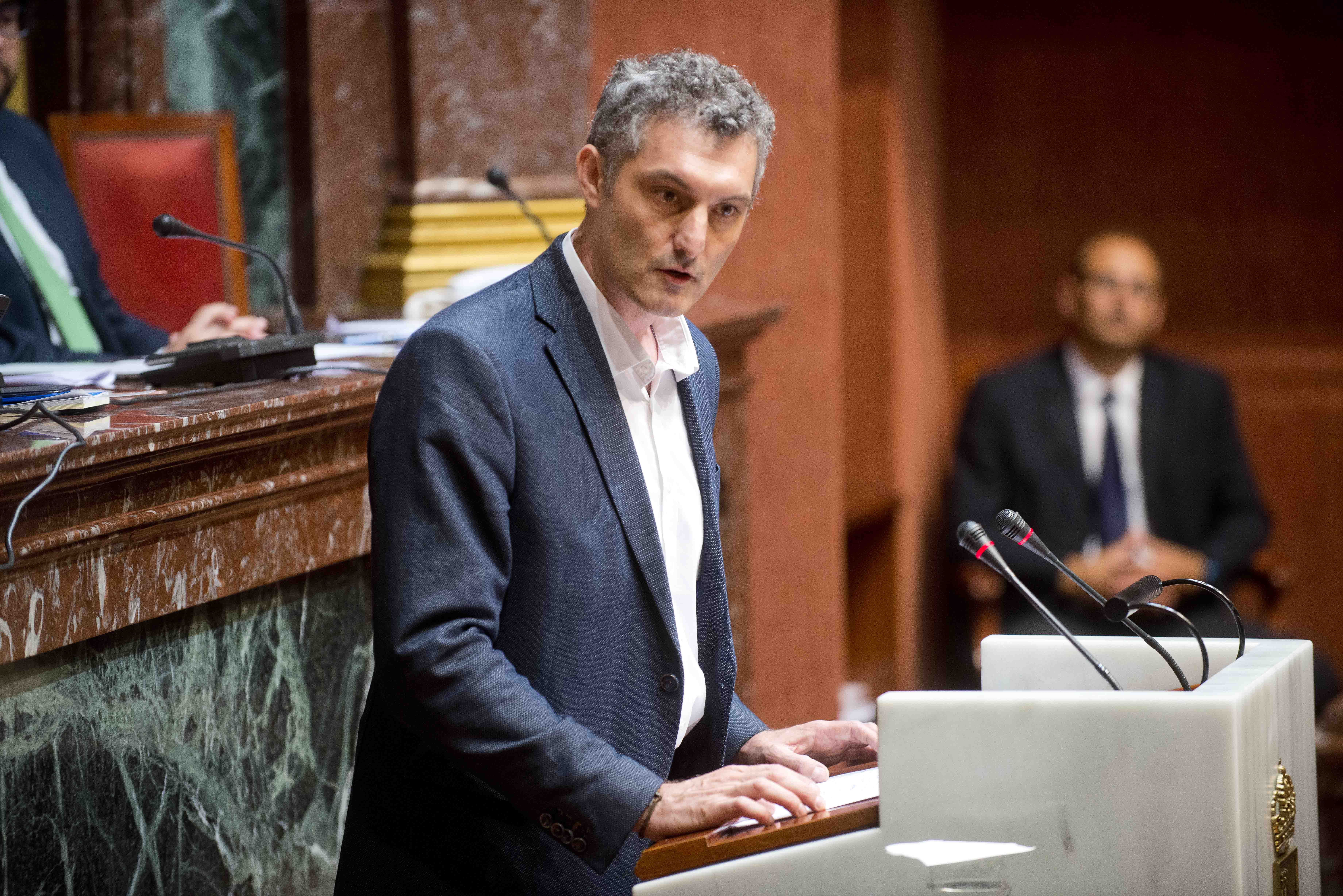 Oscar Urralburu, portavoz del Grupo Parlamentario Podemos en su intervención en el Debate de Investidura