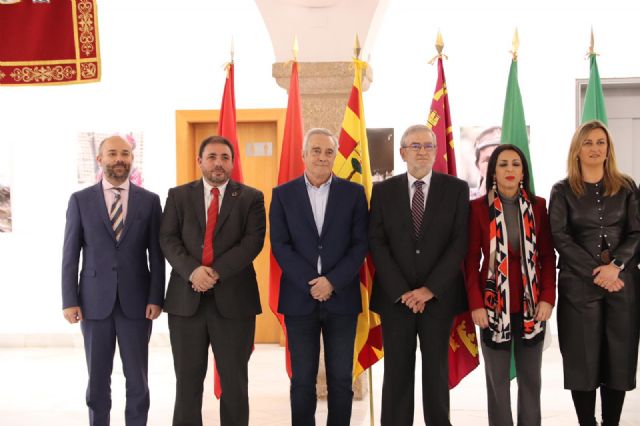 Alberto Castillo junto a presidentes de otros parlamentos autonómicos