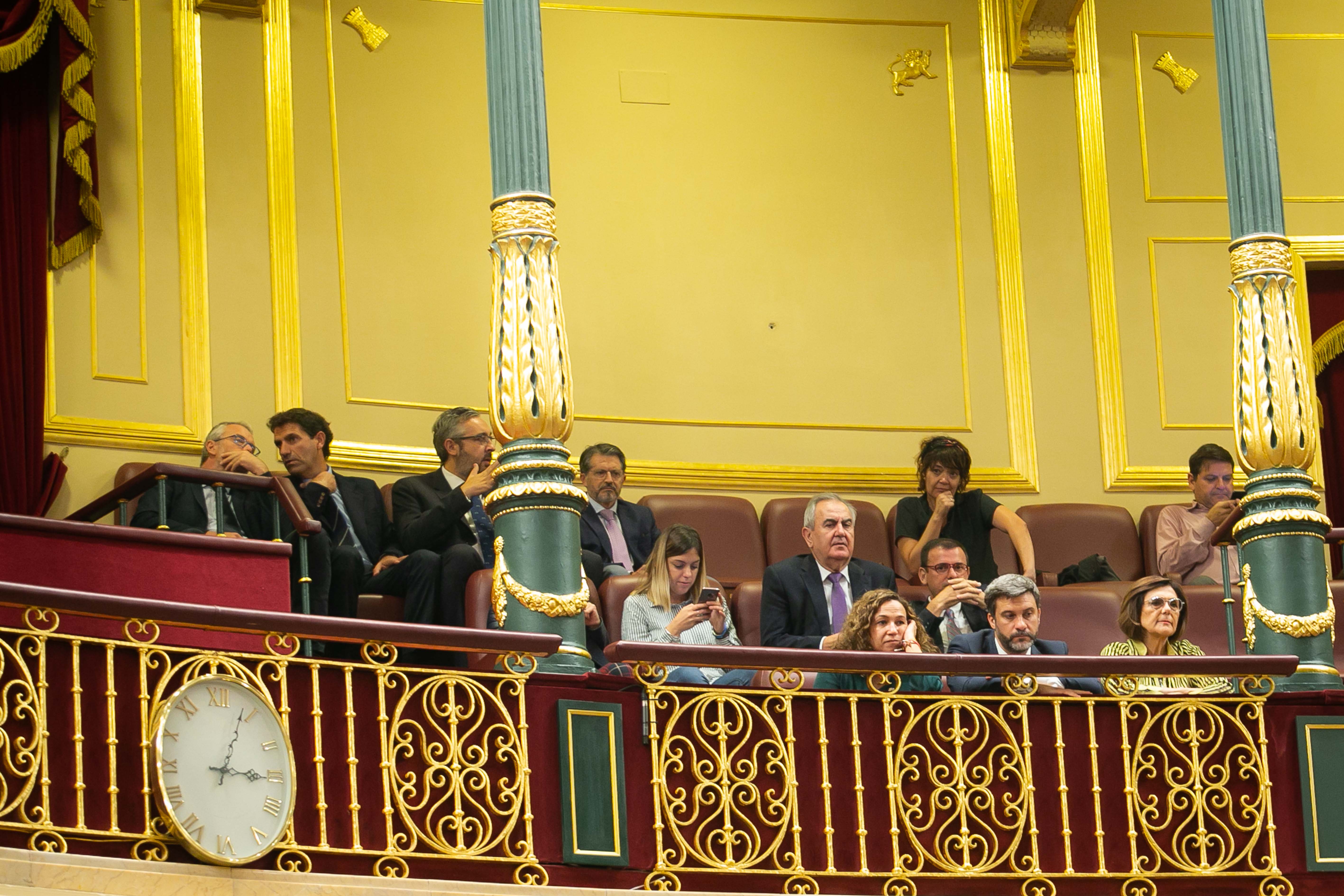 La delegación murciana siguiendo el debate de la proposición de Ley para regular el autoconsumo de energía eléctrica de origen renovable