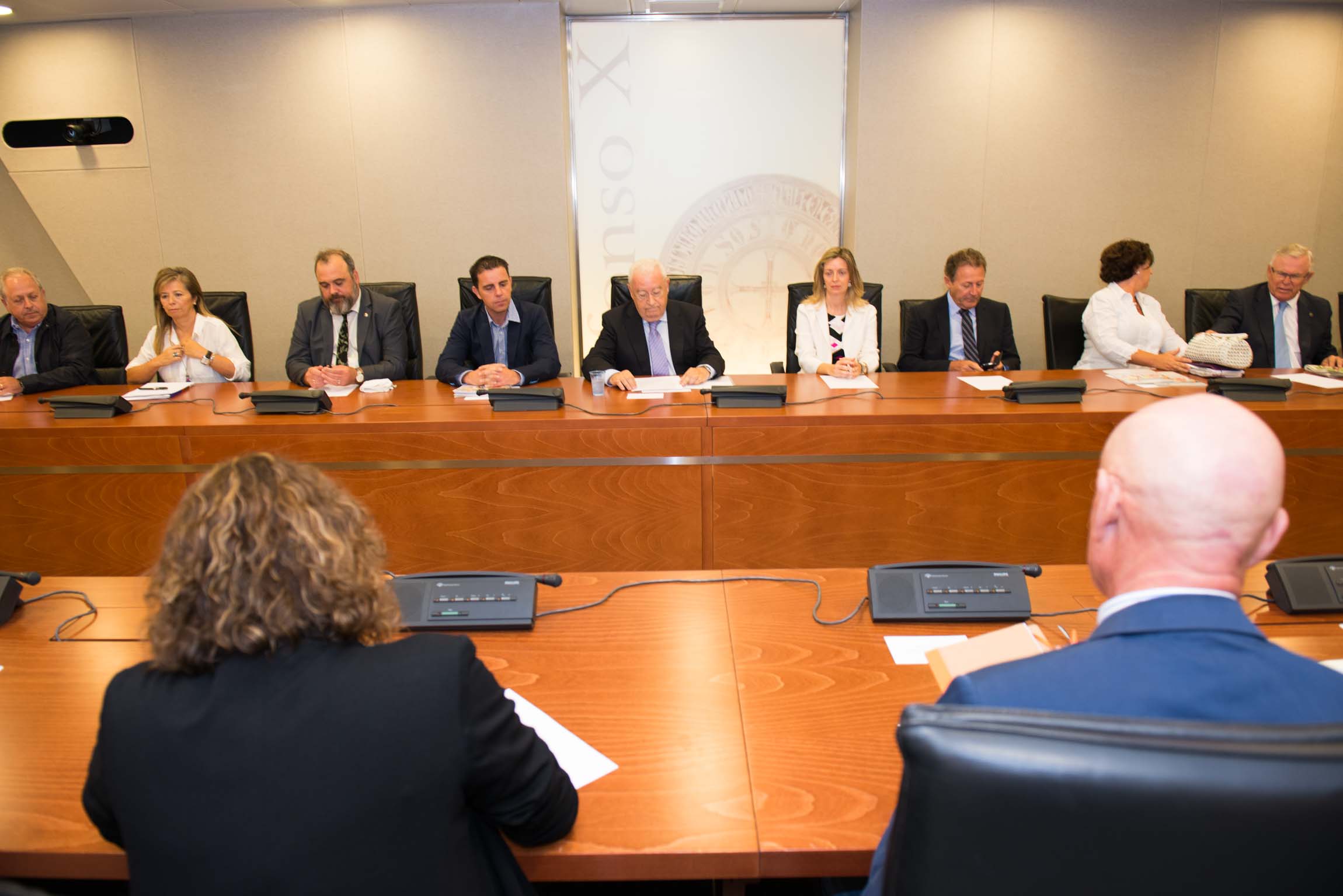 Reunión de los portavoces de los Grupos Parlamentarios con los miembros del Consejo de la Transparencia.