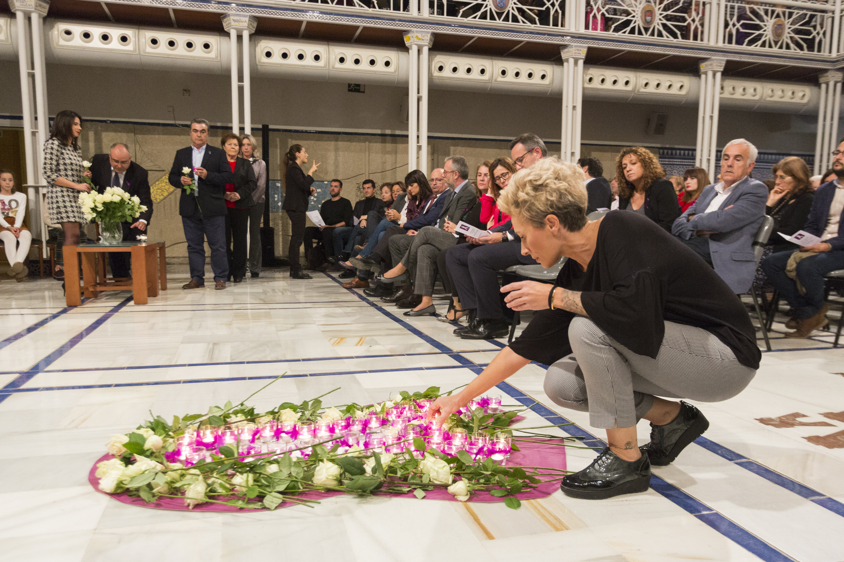 Acto homenaje a las víctimas de violencia de género