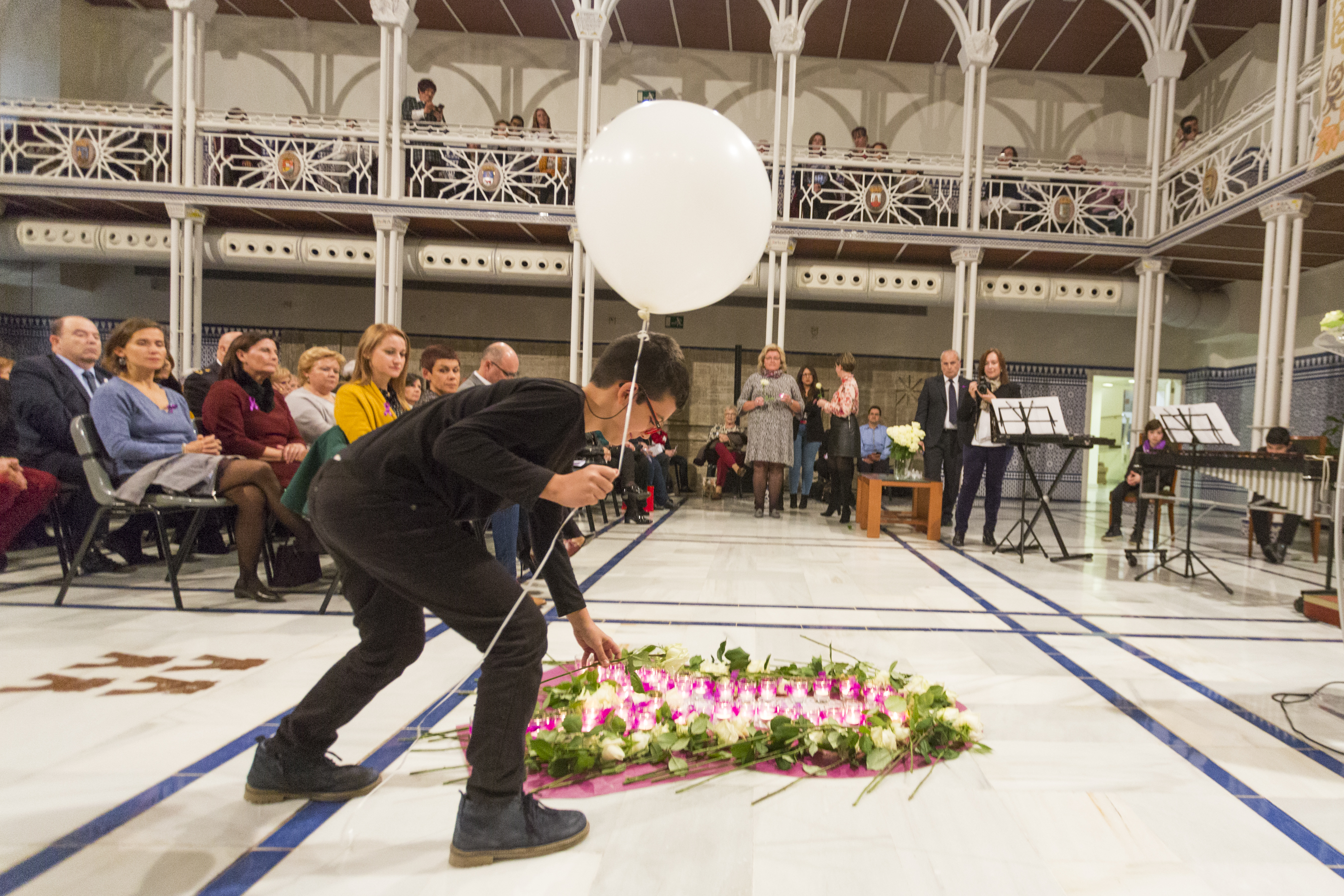 Acto homenaje a las víctimas de violencia de género