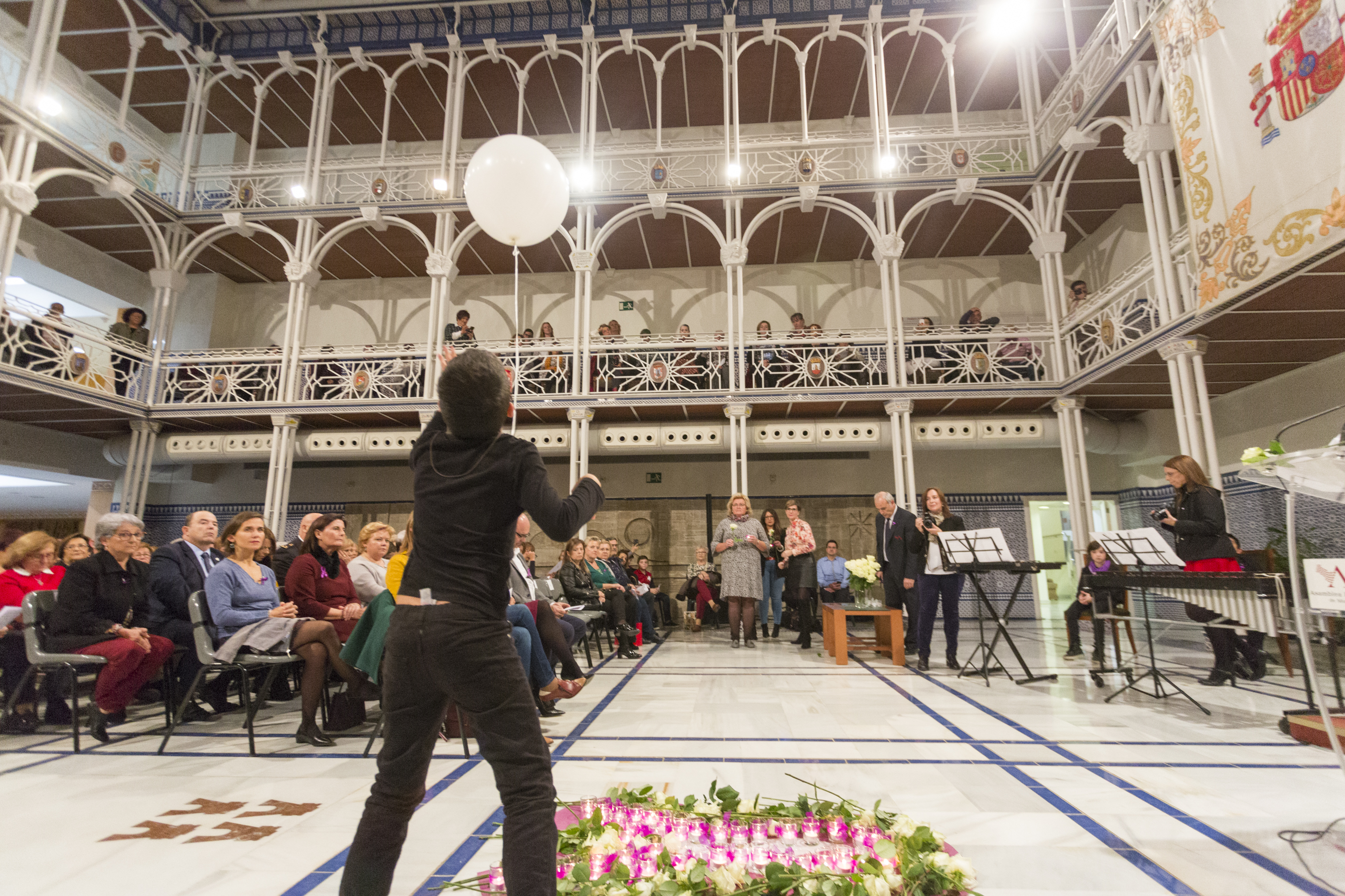 Acto homenaje a las víctimas de violencia de género