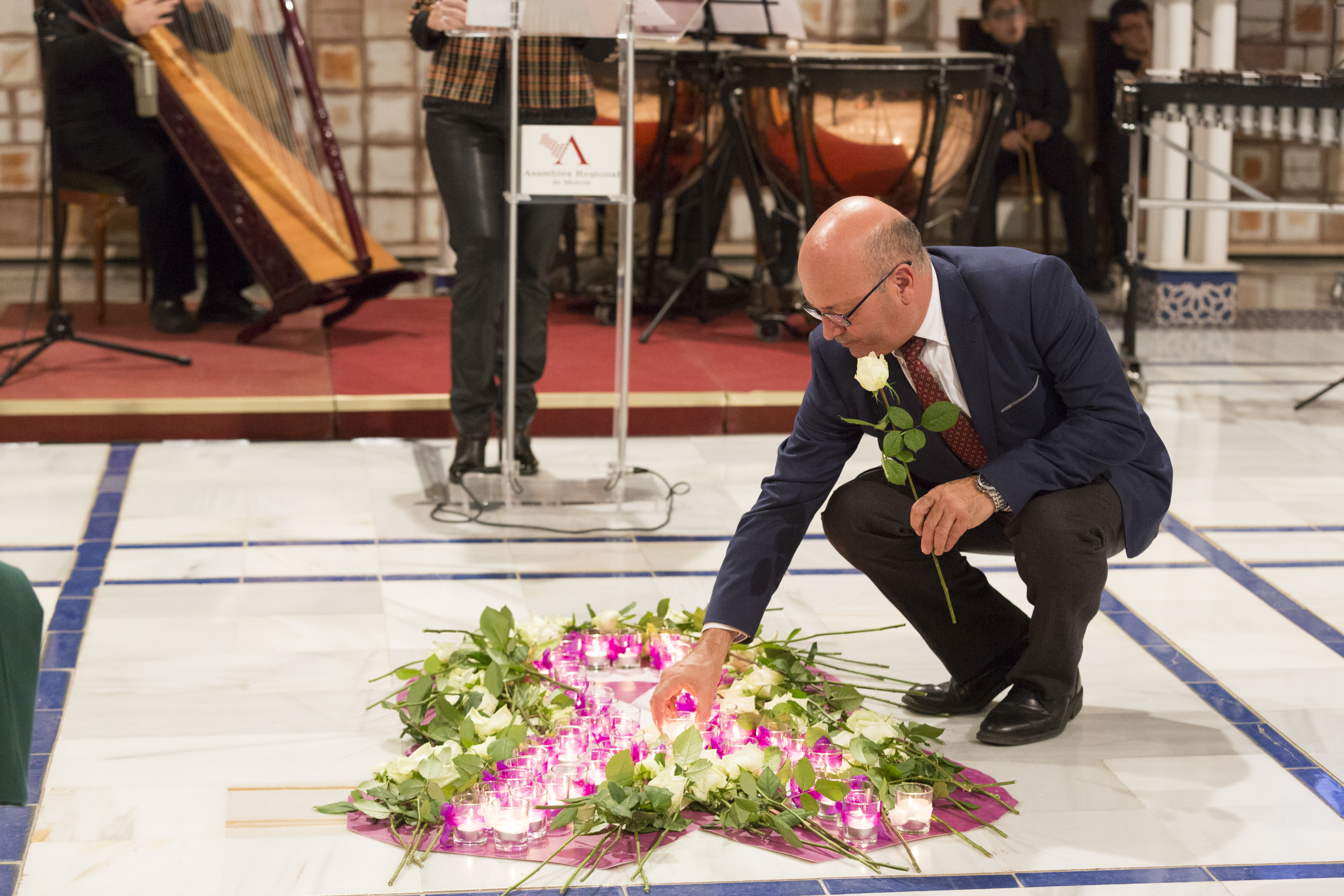 Acto homenaje a las víctimas de violencia de género