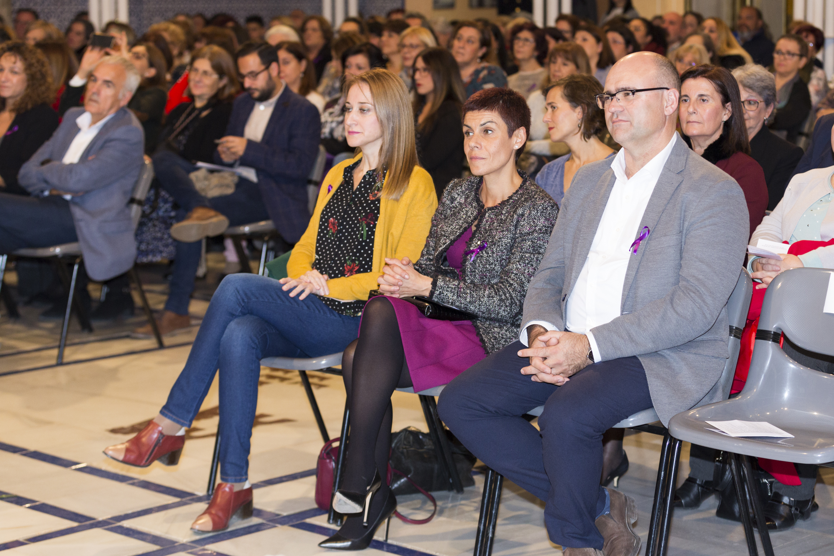 Acto homenaje a las víctimas de violencia de género