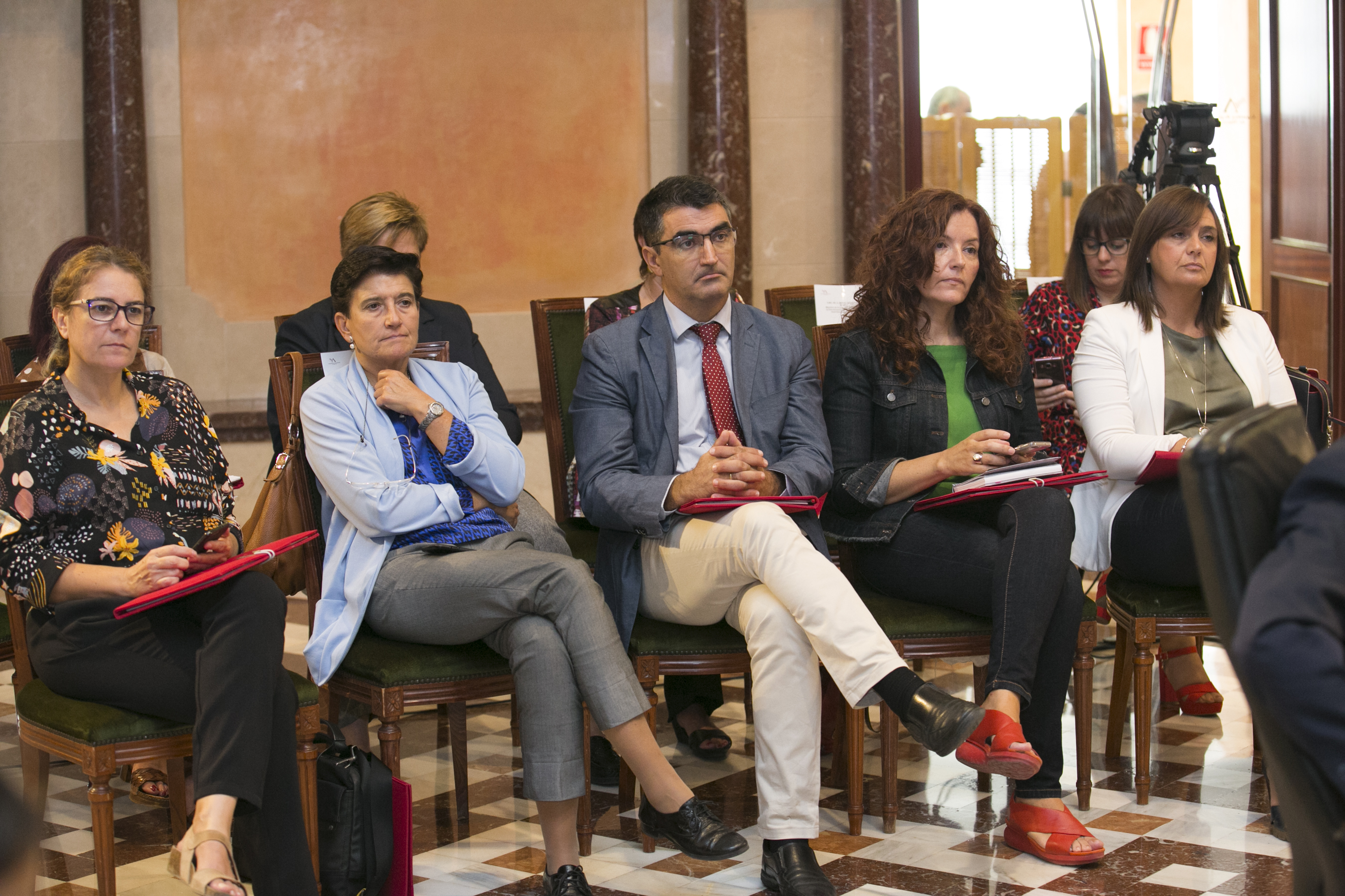 Pilar Carrasquer Oto durante su intervención en las jornadas de Igualdad de Género celebradas en la Asamblea Regional