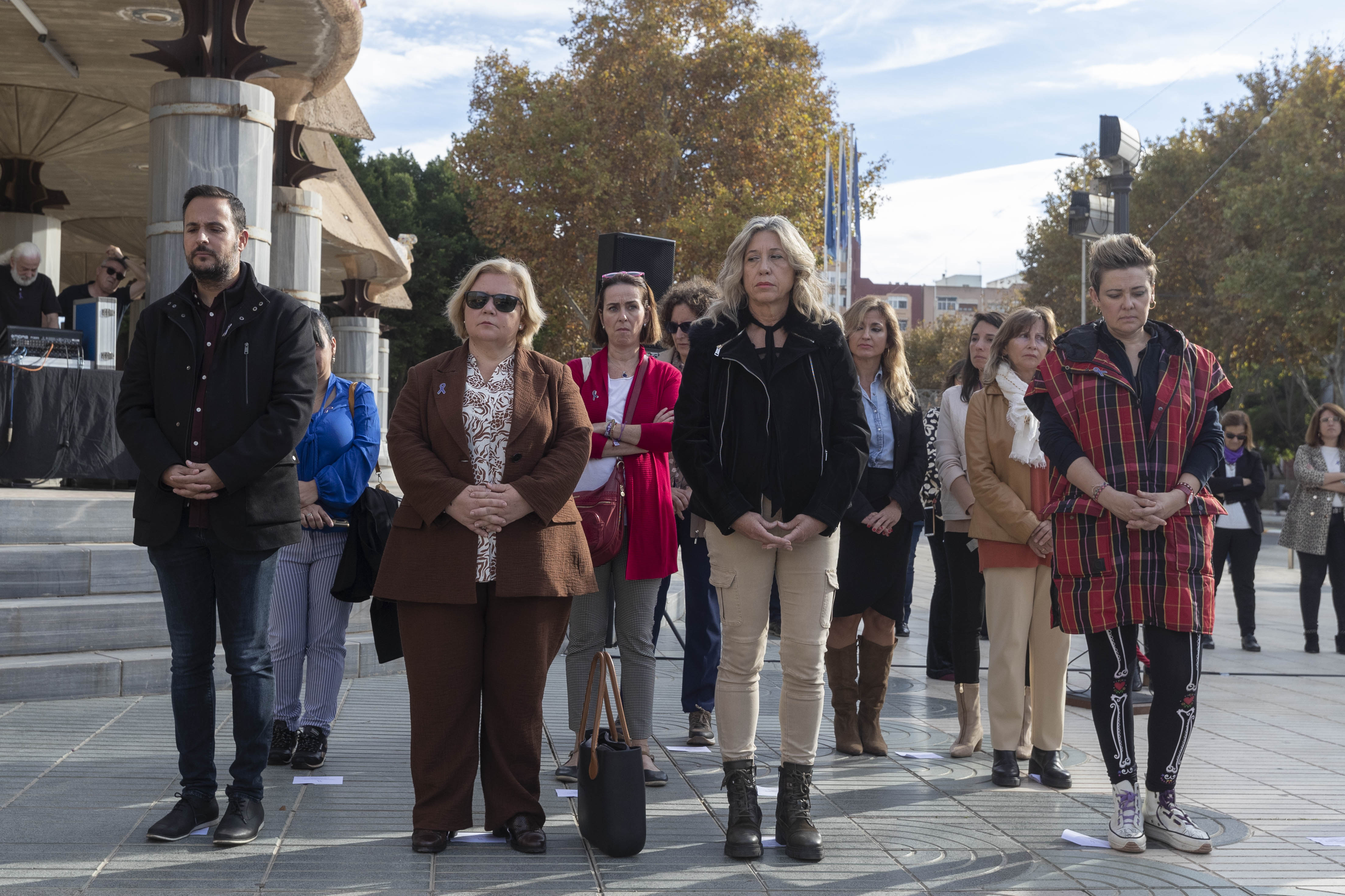Asistentes al acto institucional del 25N
