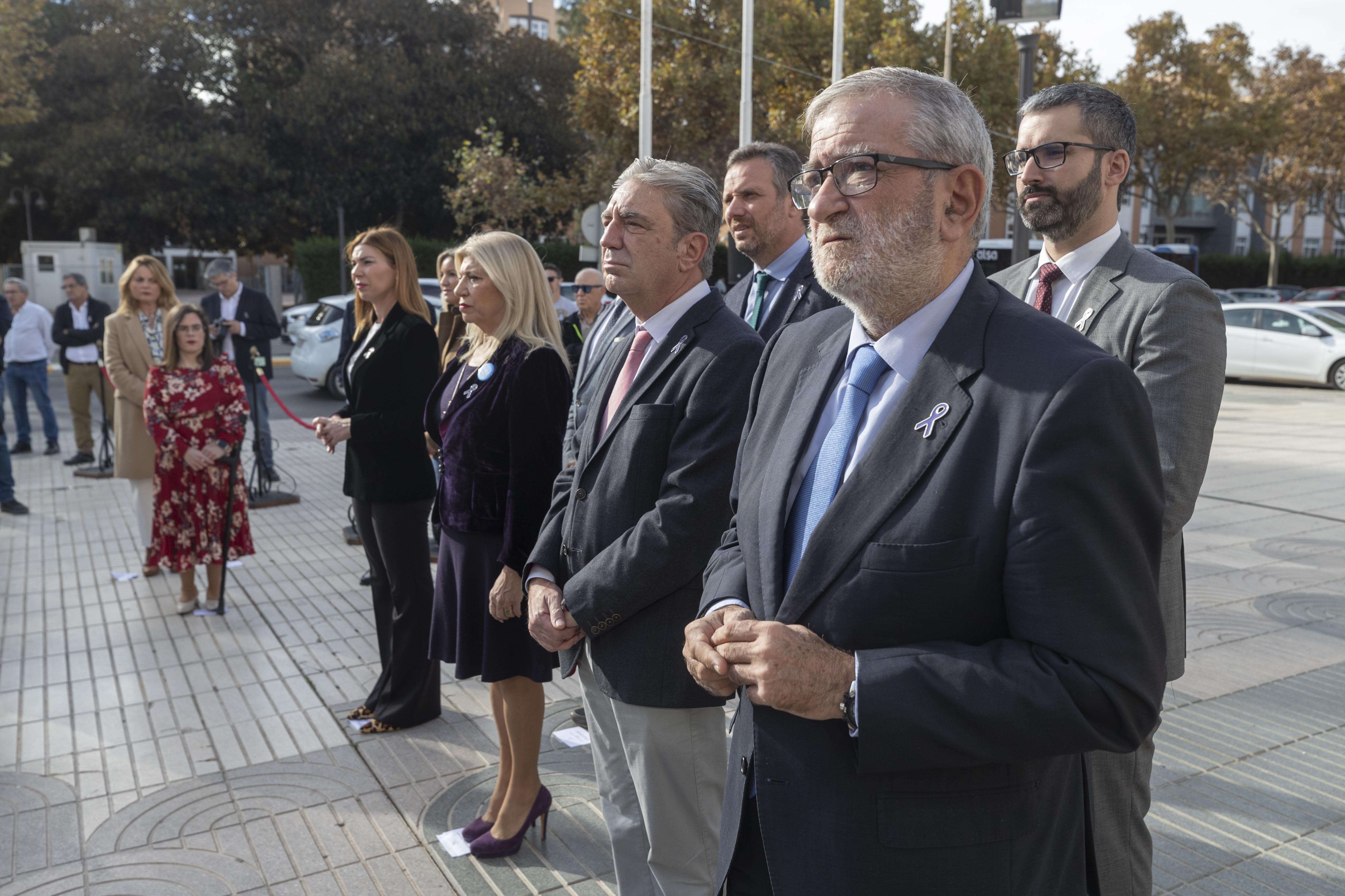 Asistentes al acto institucional del 25N