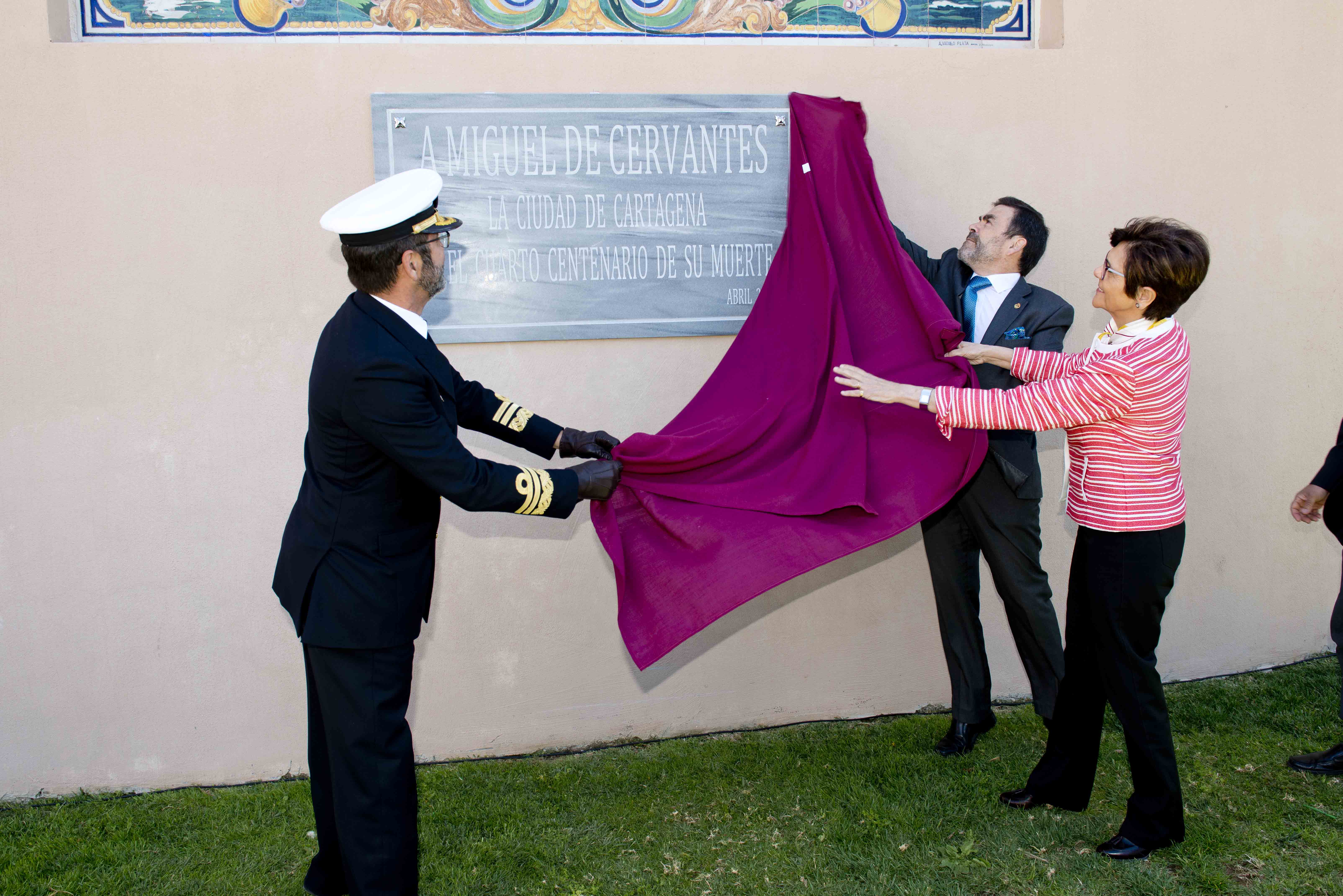 La presidenta de la Asamblea, en el acto homenaje a Cervantes