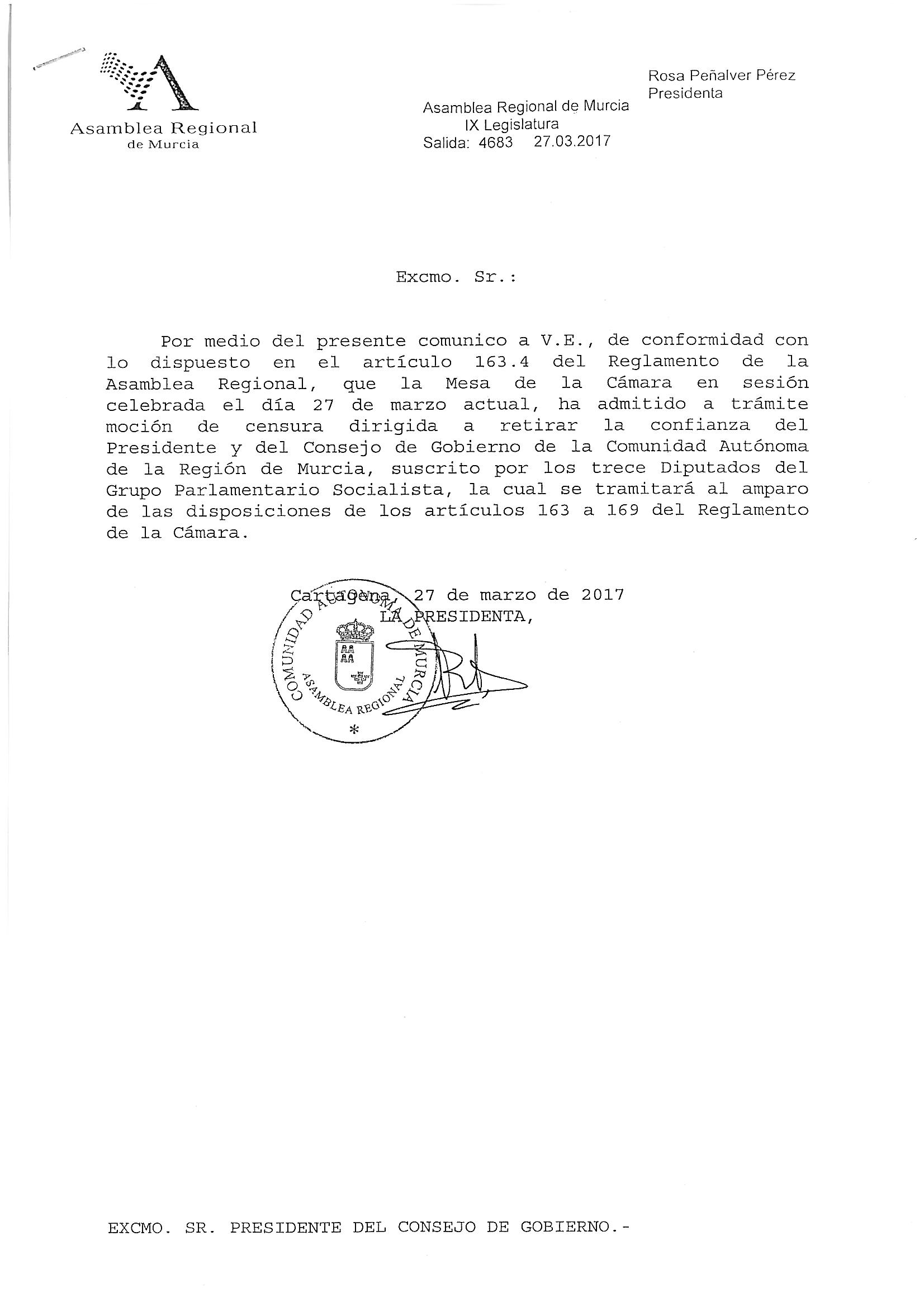 Copia del documento por el que se ha dado cuenta al Presidente del Consejo de Gobierno del acuerdo adoptado por la Mesa
