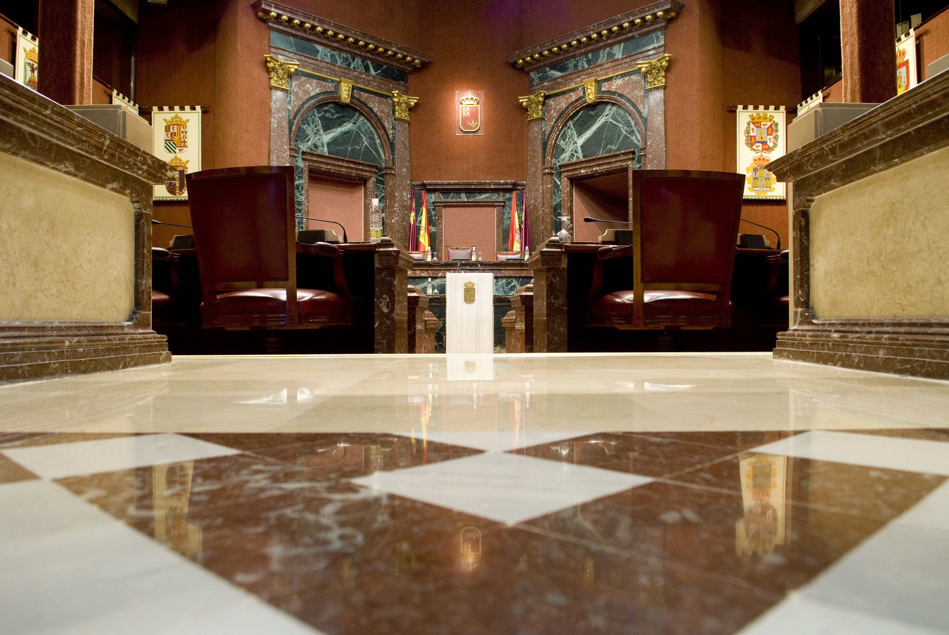 Salón de Plenos de la Asamblea Regional de Murcia