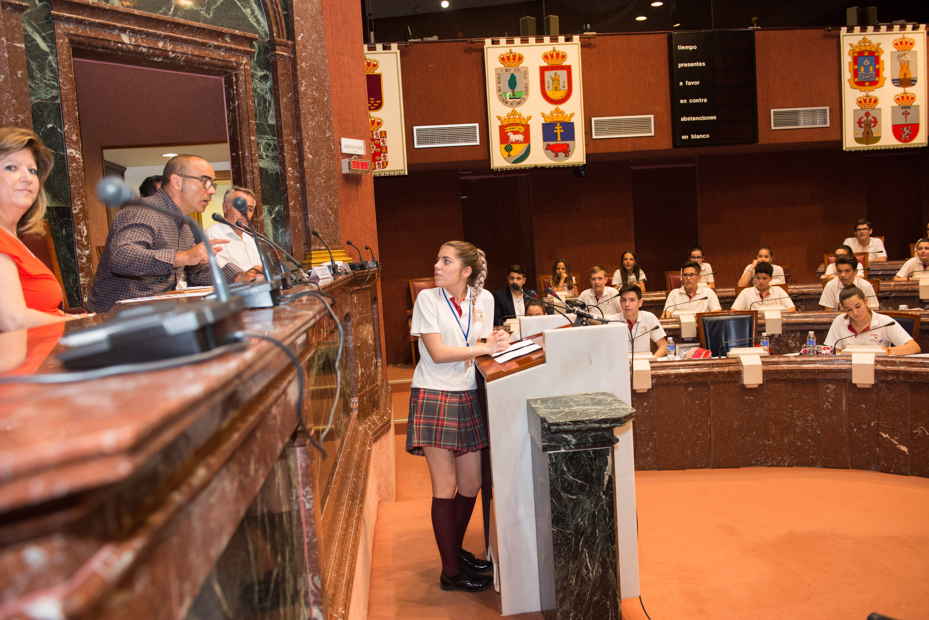 Debate escolar entre los colegios Miralmonte y Virgen del Pasico