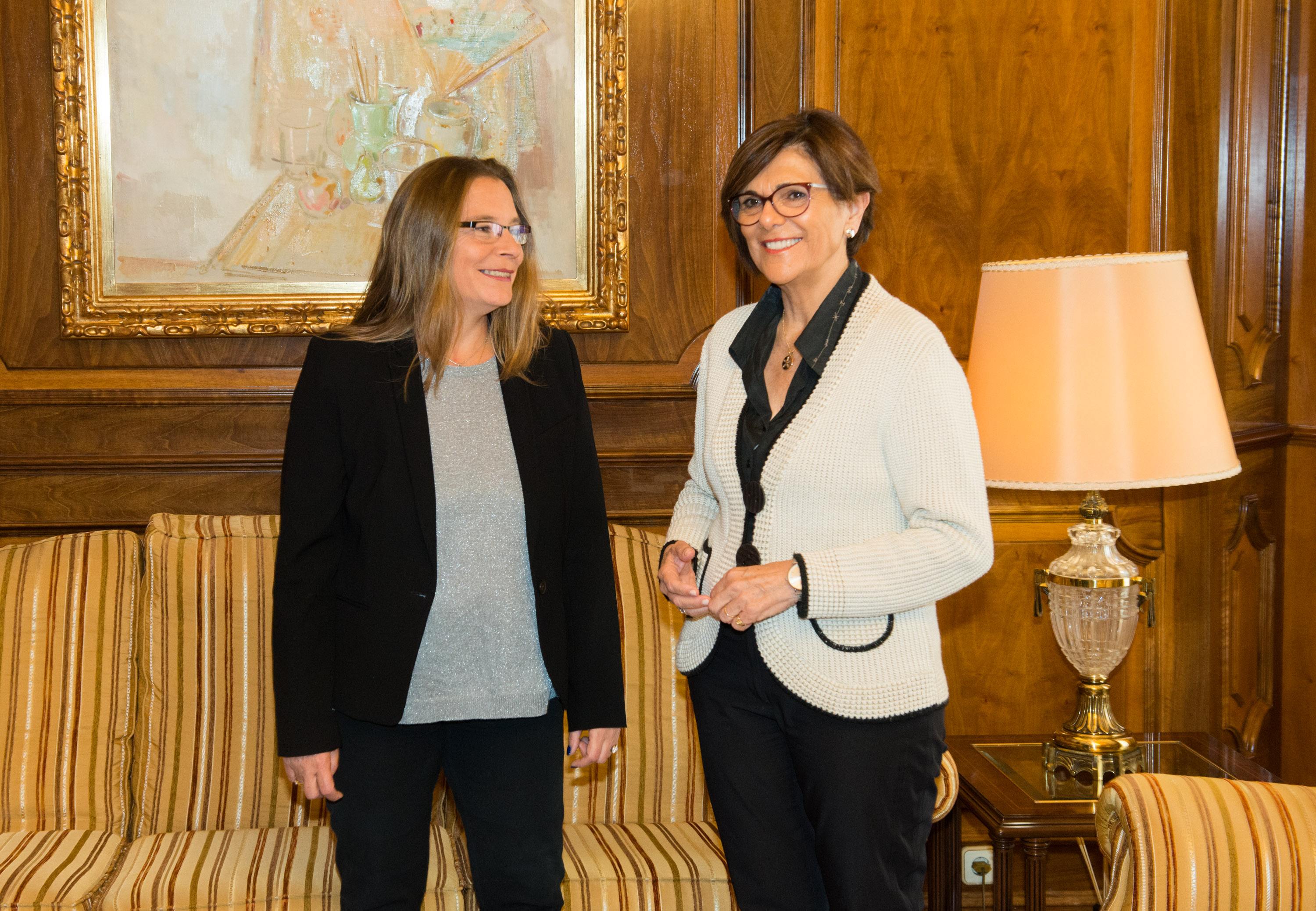 La presidenta ha recibido a la nueva directora regional de COPE, Pilar Oliva