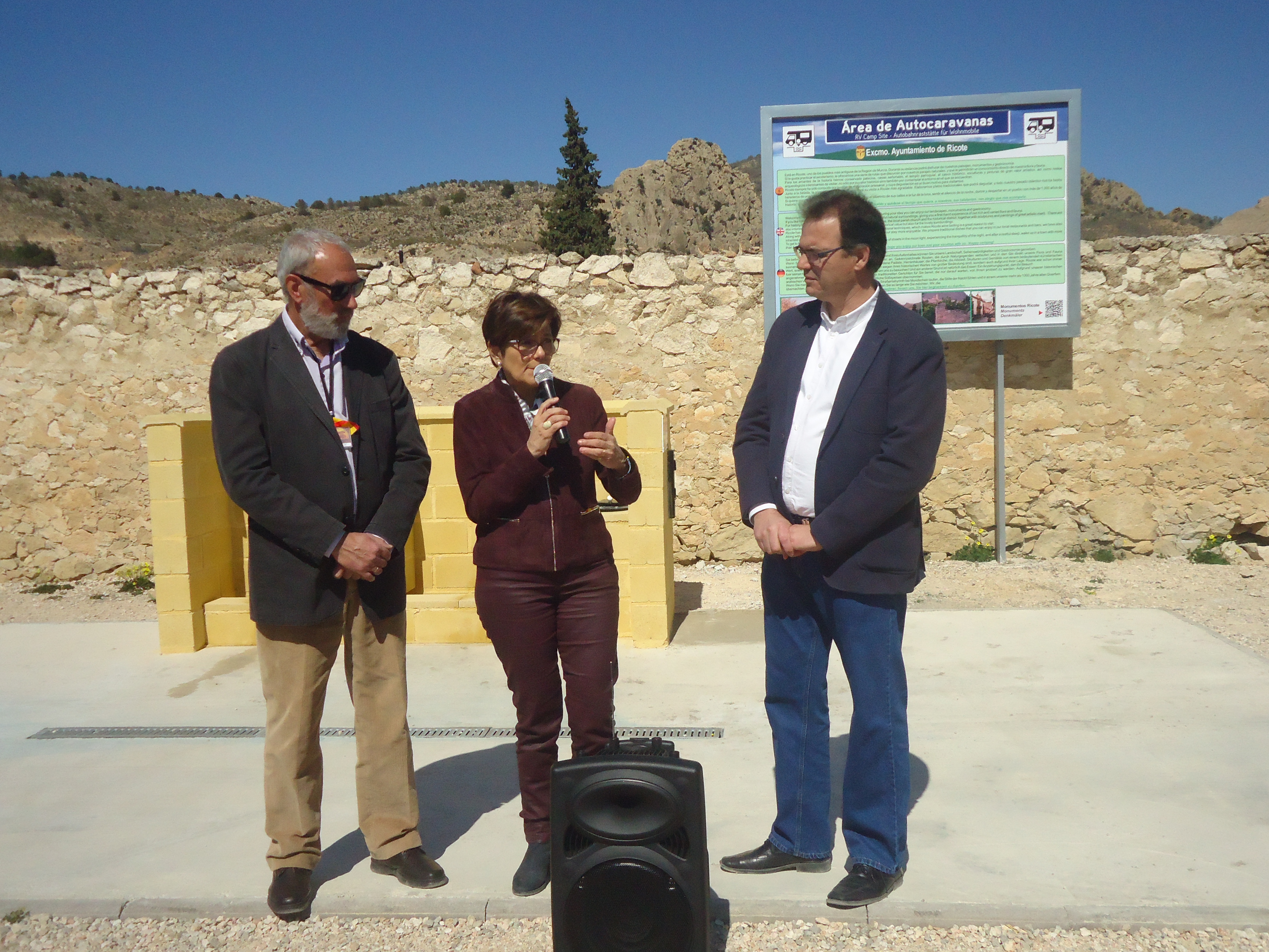 La Presidenta inaugura un área de autocaravanas en Ricote