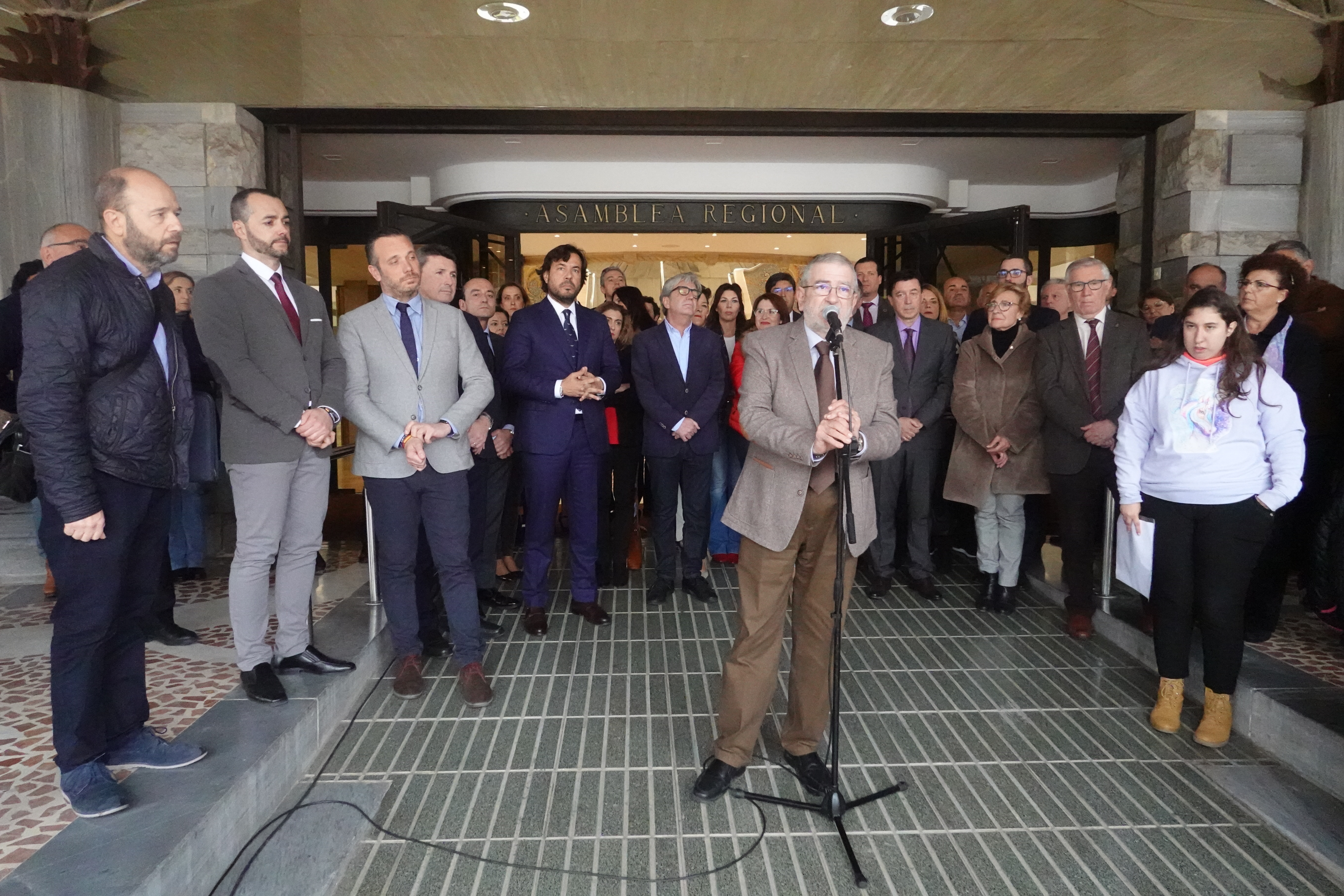 Alberto Castillo: "La Asamblea sale hoy a la calle para mostrar nuestro apoyo a las personas que padecen síndrome de Asperger"