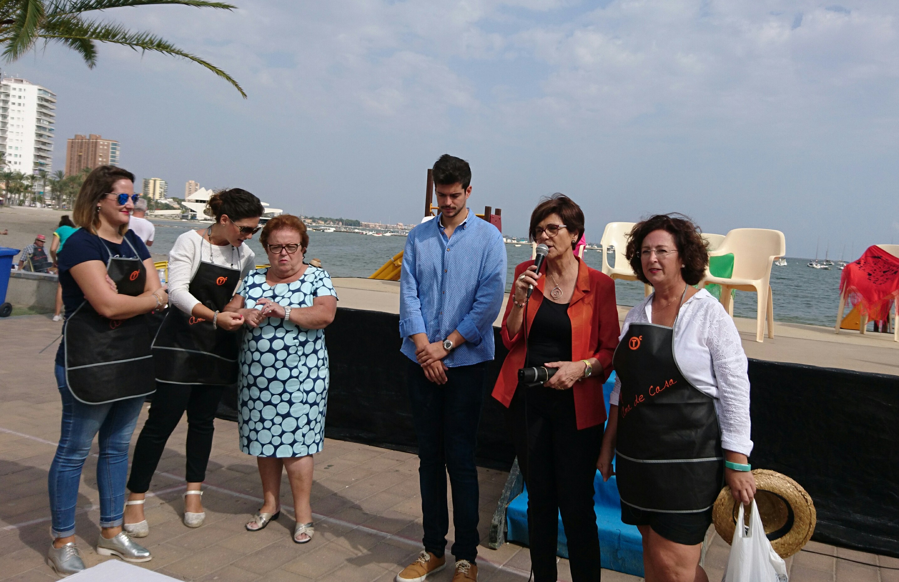 La presidenta ha asistido a la jornada de convivencia de Thader Consumo