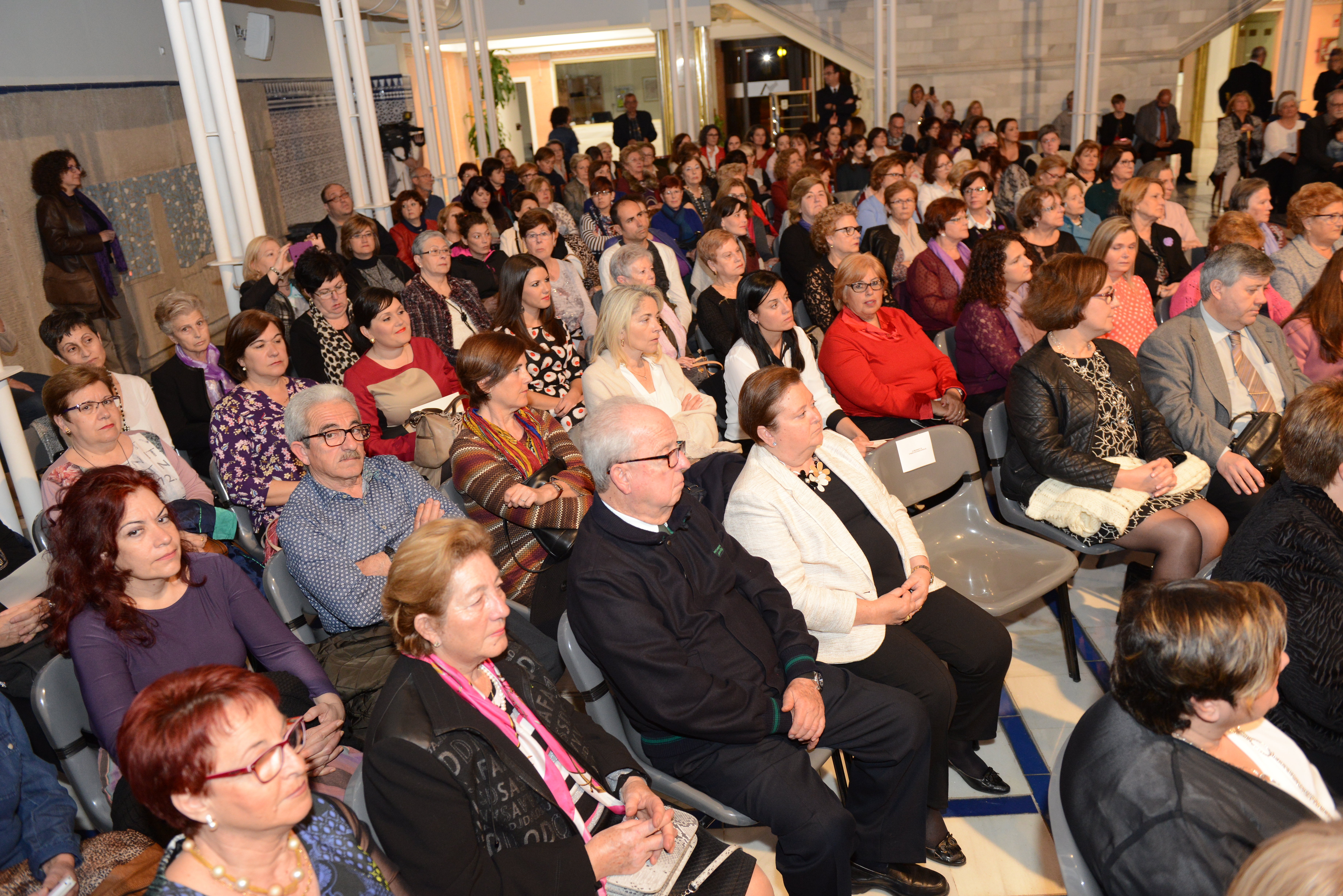 La Asamblea Regional ha celebrado con Martirio el Día Internacional de la Mujer
