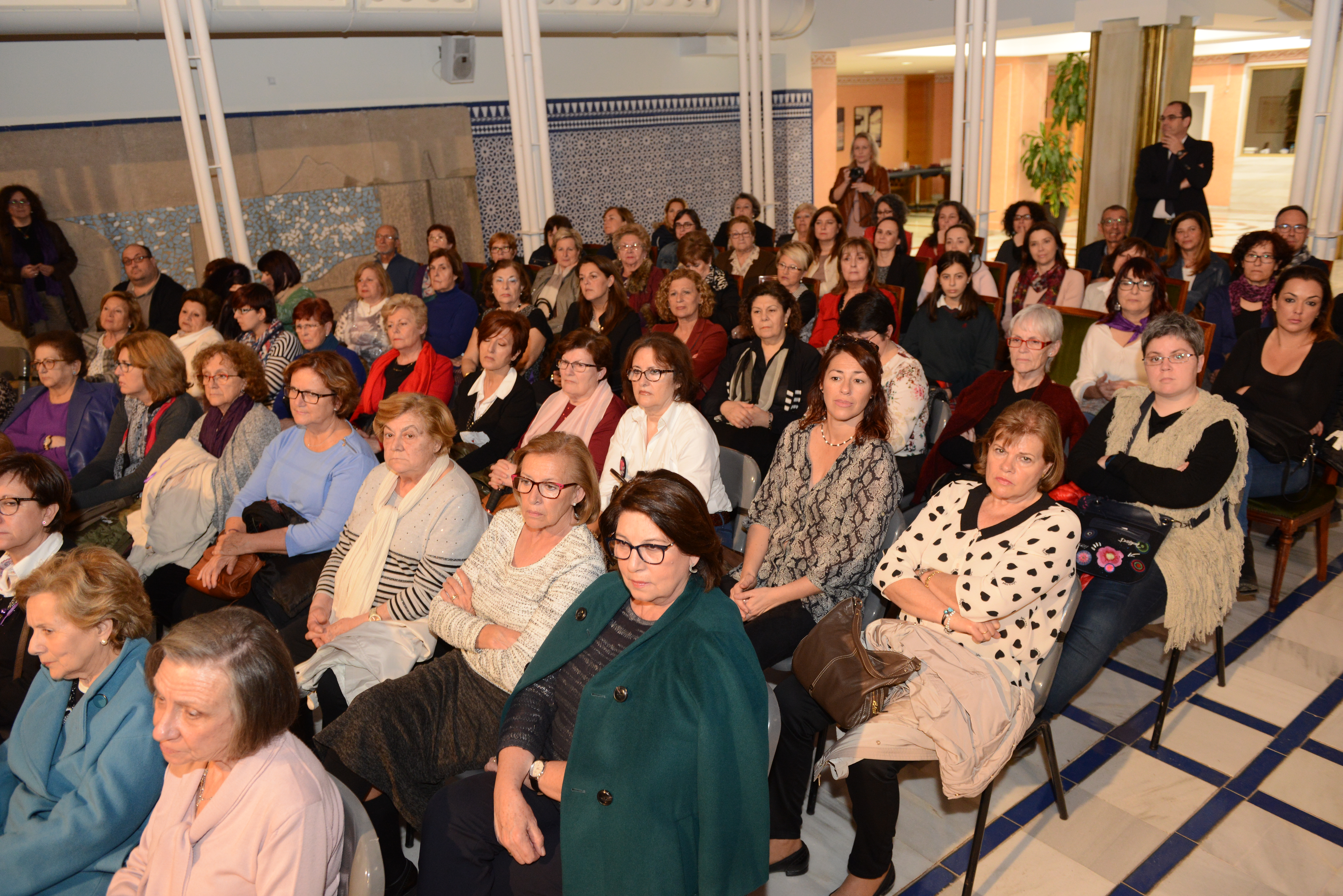 La Asamblea Regional ha celebrado con Martirio el Día Internacional de la Mujer
