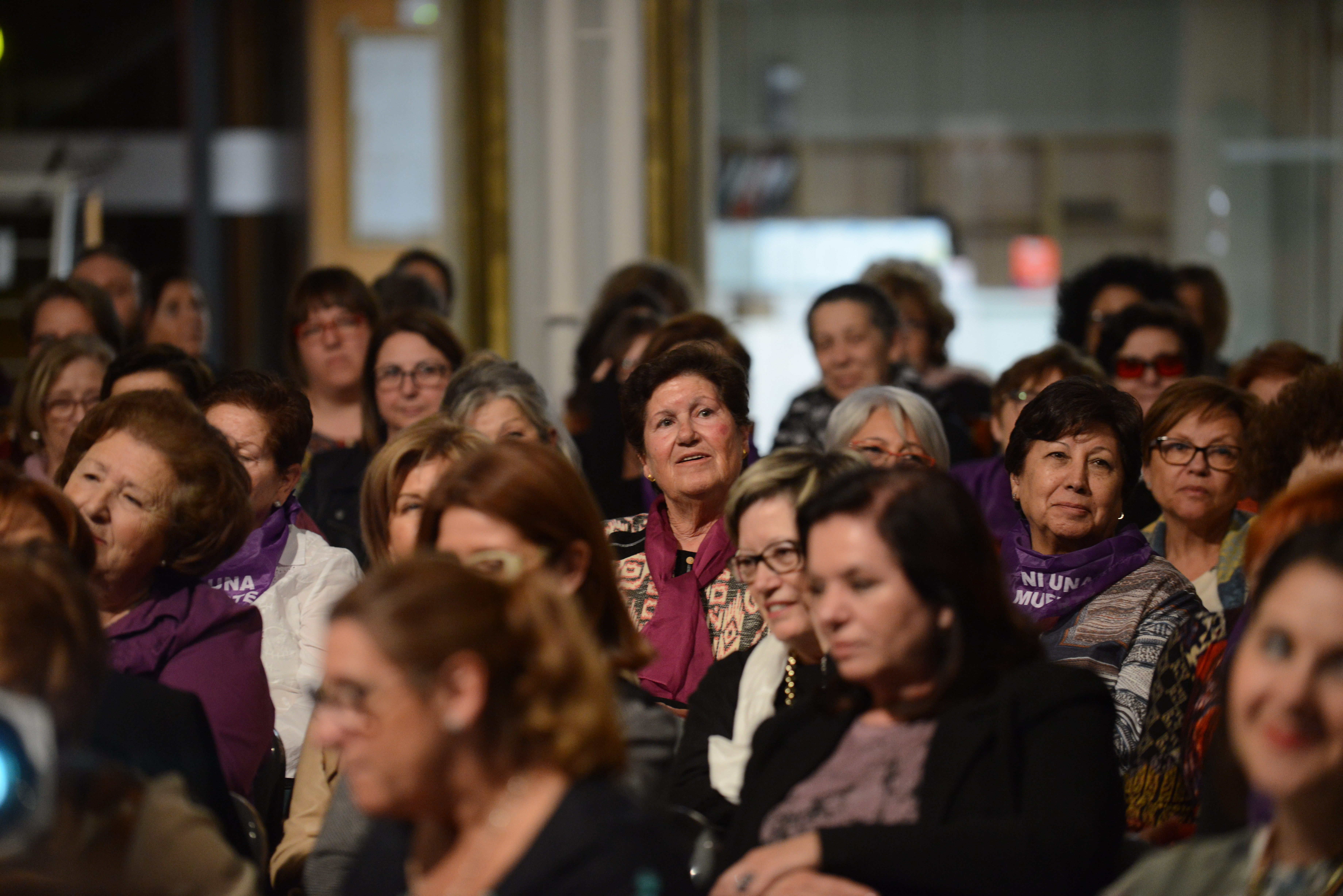 La Asamblea Regional de Murcia ha celebrado con Martirio el Día Internacional de la Mujer