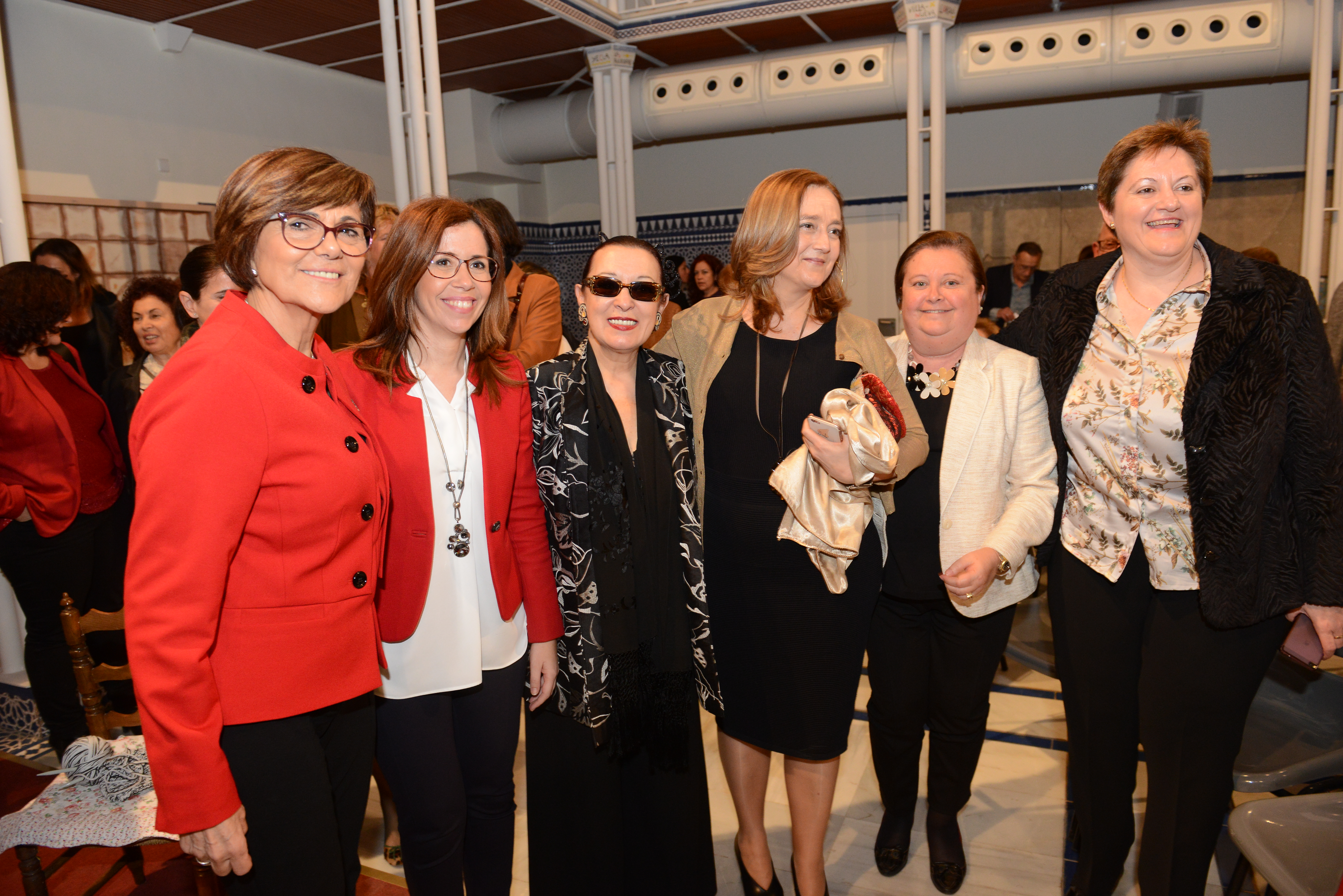 La Asamblea Regional de Murcia ha celebrado con Martirio el Día Internacional de la Mujer