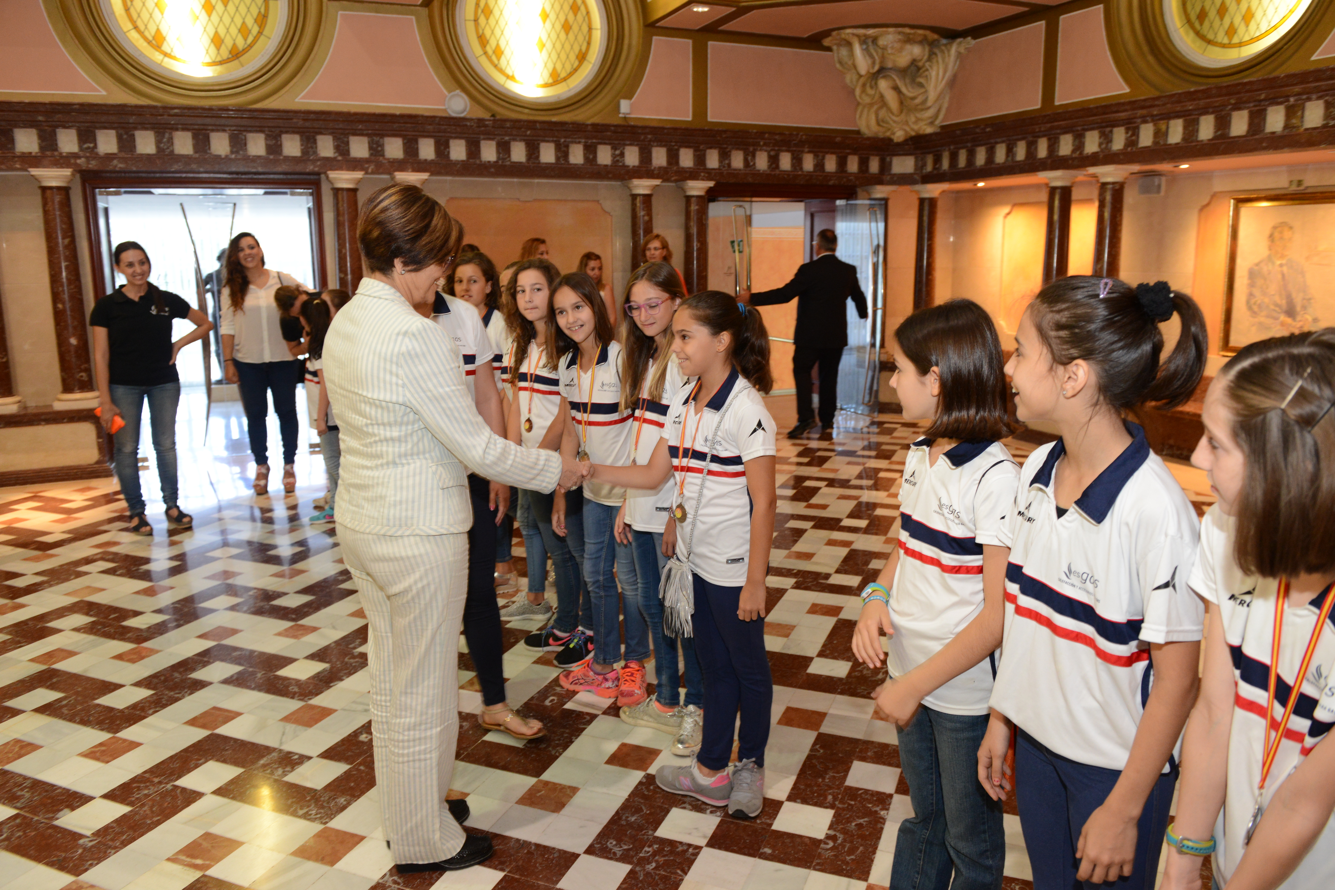El Club Gymnos ha visitado la Asamblea