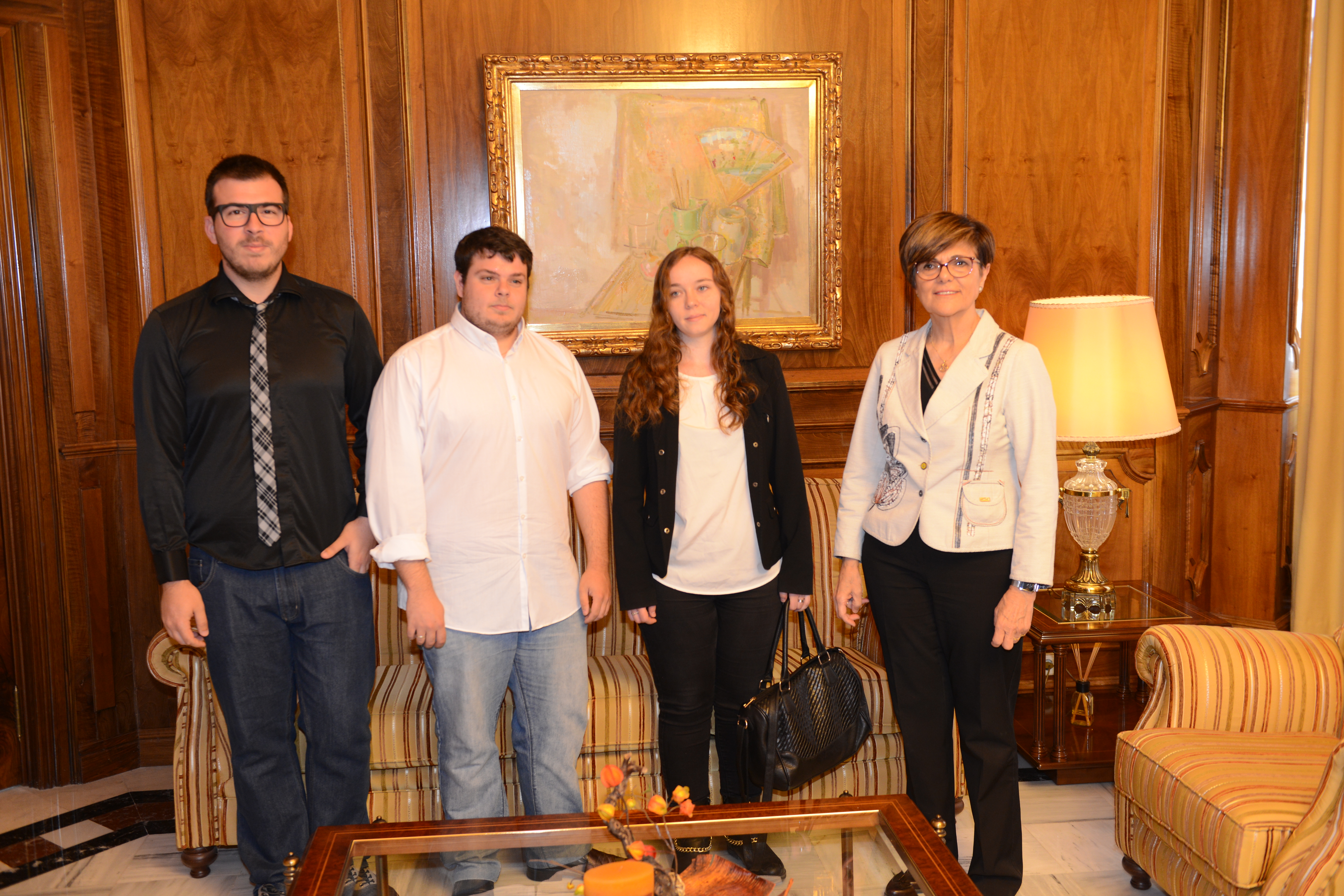 Miembros del Colectivo Galactyco visitan a la presidenta de la Asamblea