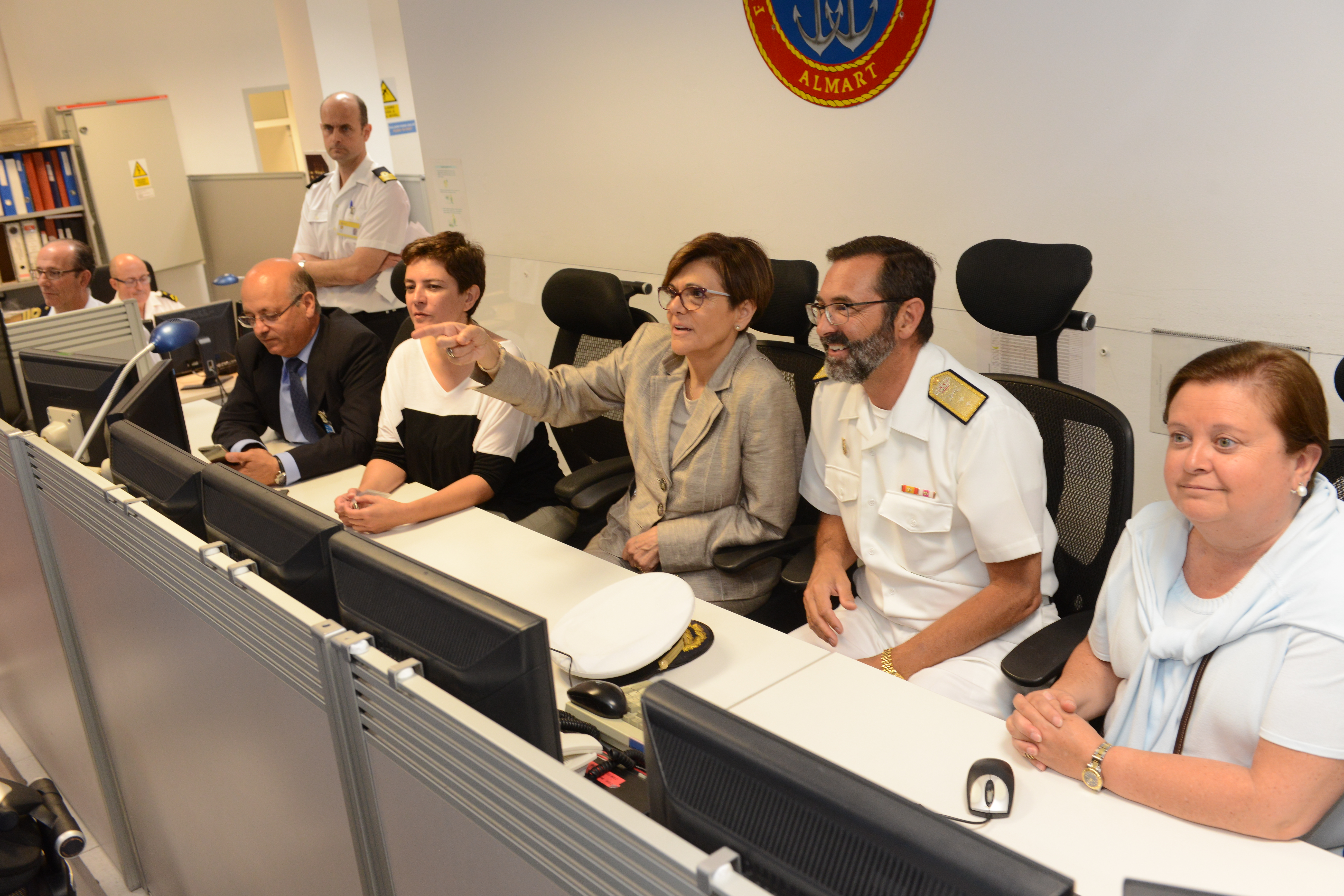 Diputados regionales visitan dependencias de las Fuerzas Armadas en Cartagena