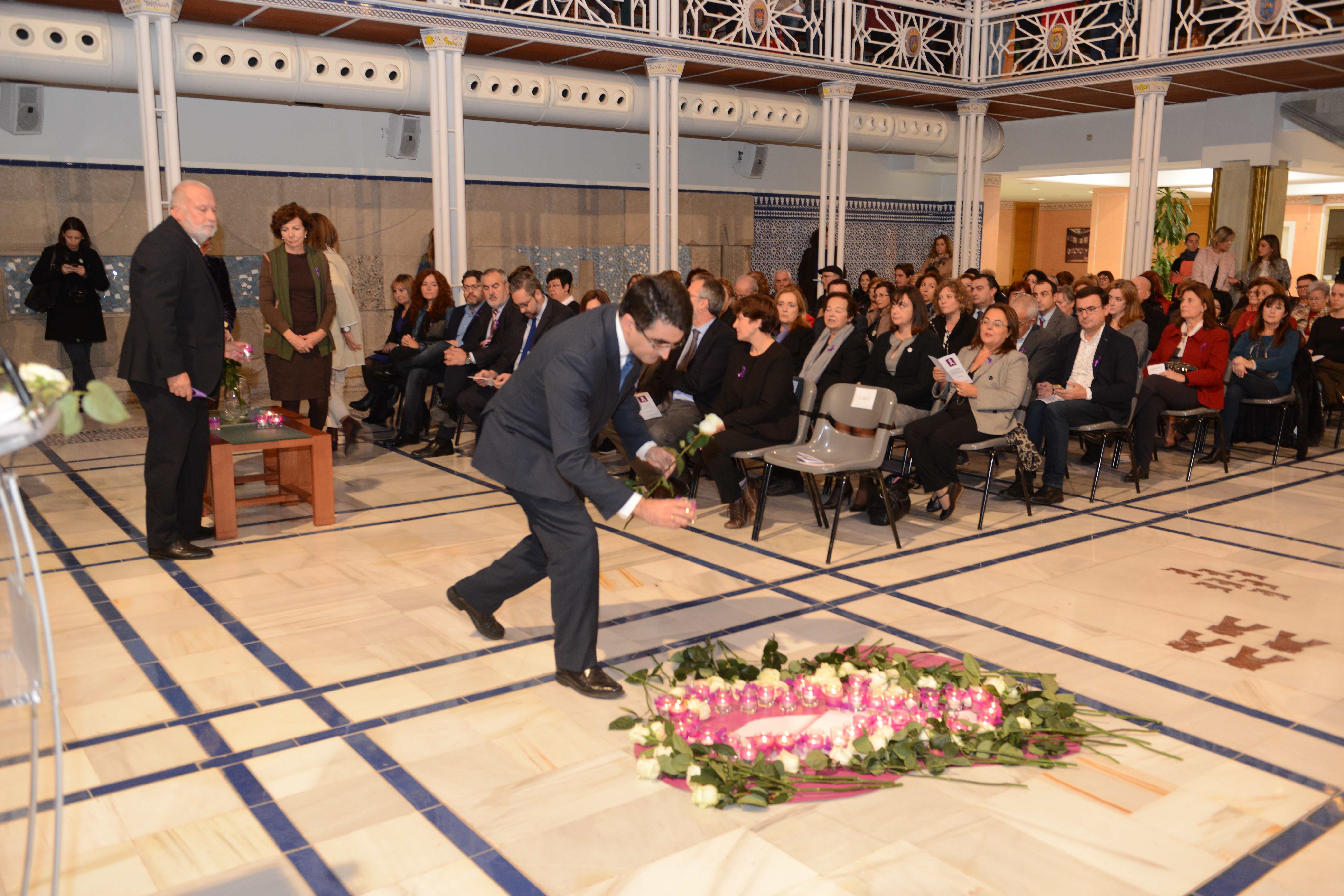 Acto homenaje a las víctimas de violencia de género