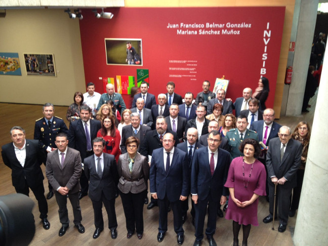 La presidenta de la Asamblea Regional, Rosa Peñalver, asistió al acto en memoria de las víctimas del terrorismo