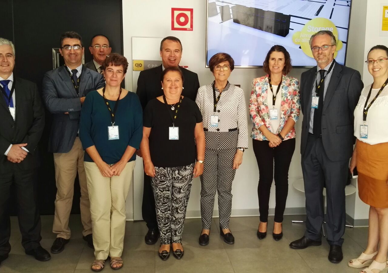 La presidenta y diputados regionales en la visita a Kio