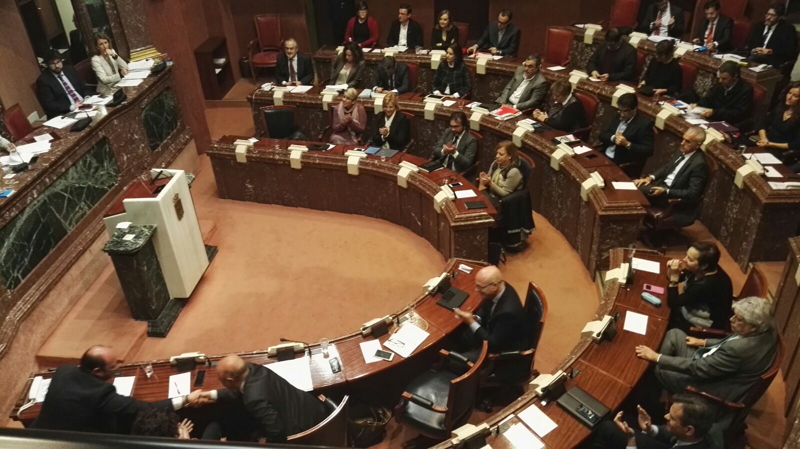 Sesión plenaria correspondiente al debate de presupuestos regionales 2017