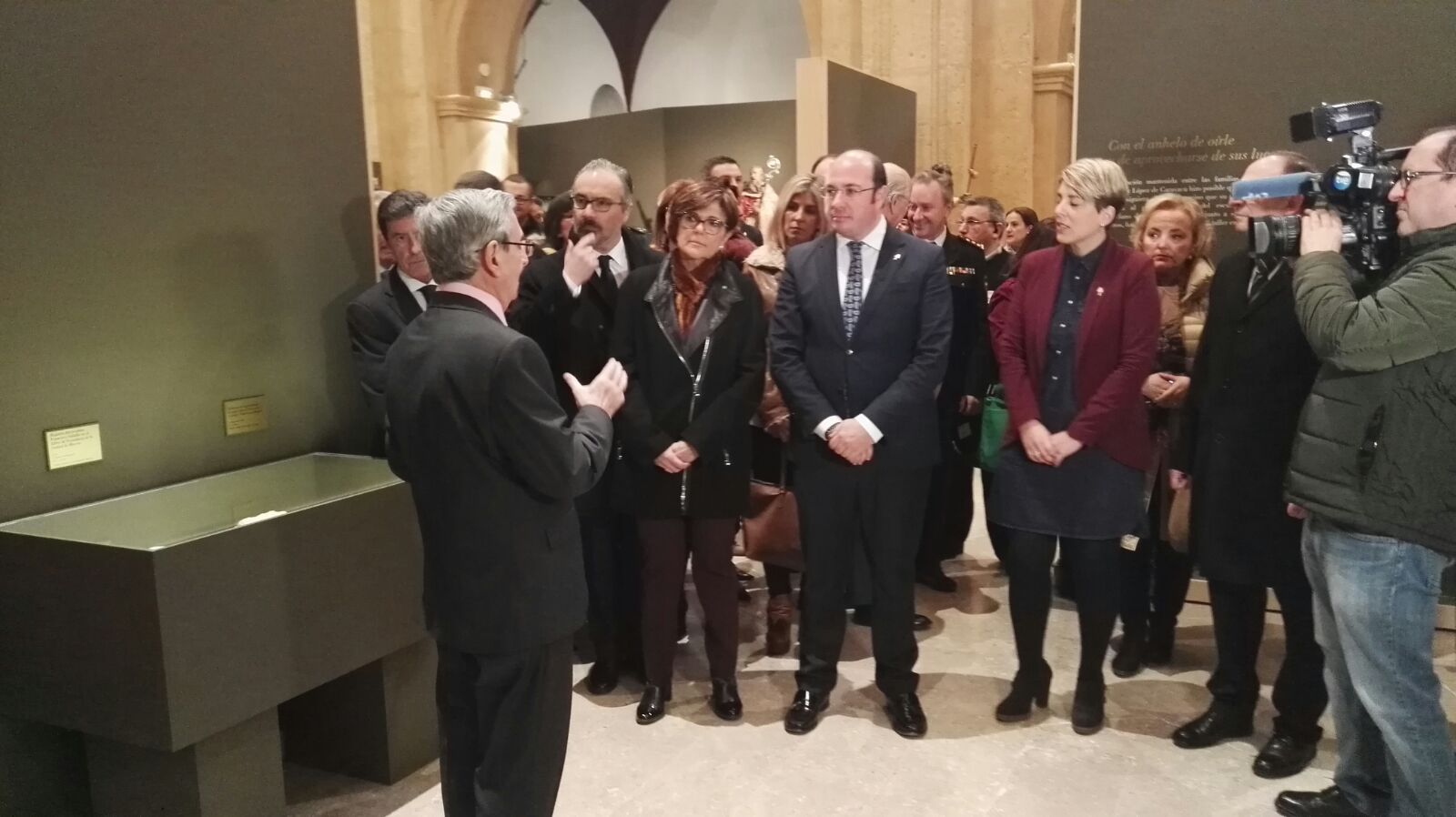 La presidenta ha asistido a la inauguración de 'Salzillo y Caravaca de la Cruz'