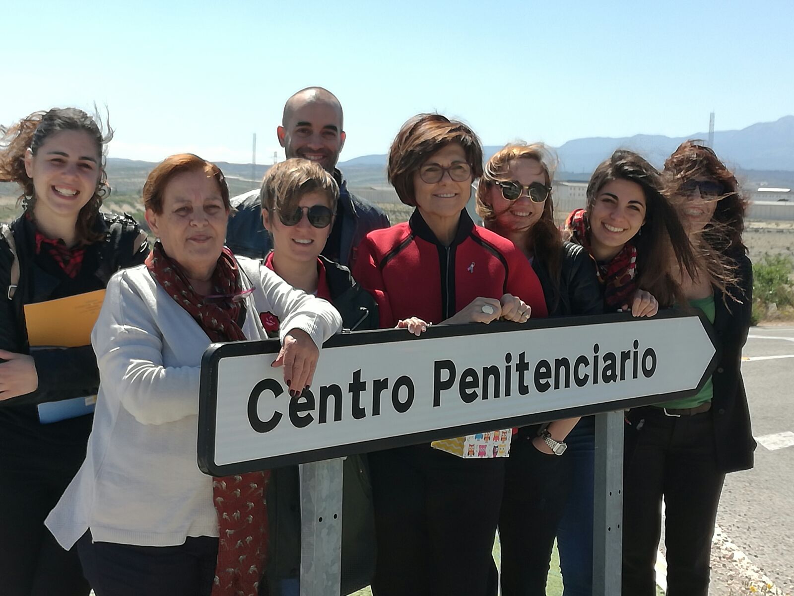 La presidenta ha participado con Solidarios para el Desarrollo en un taller en el Centro Penitenciario Murcia II